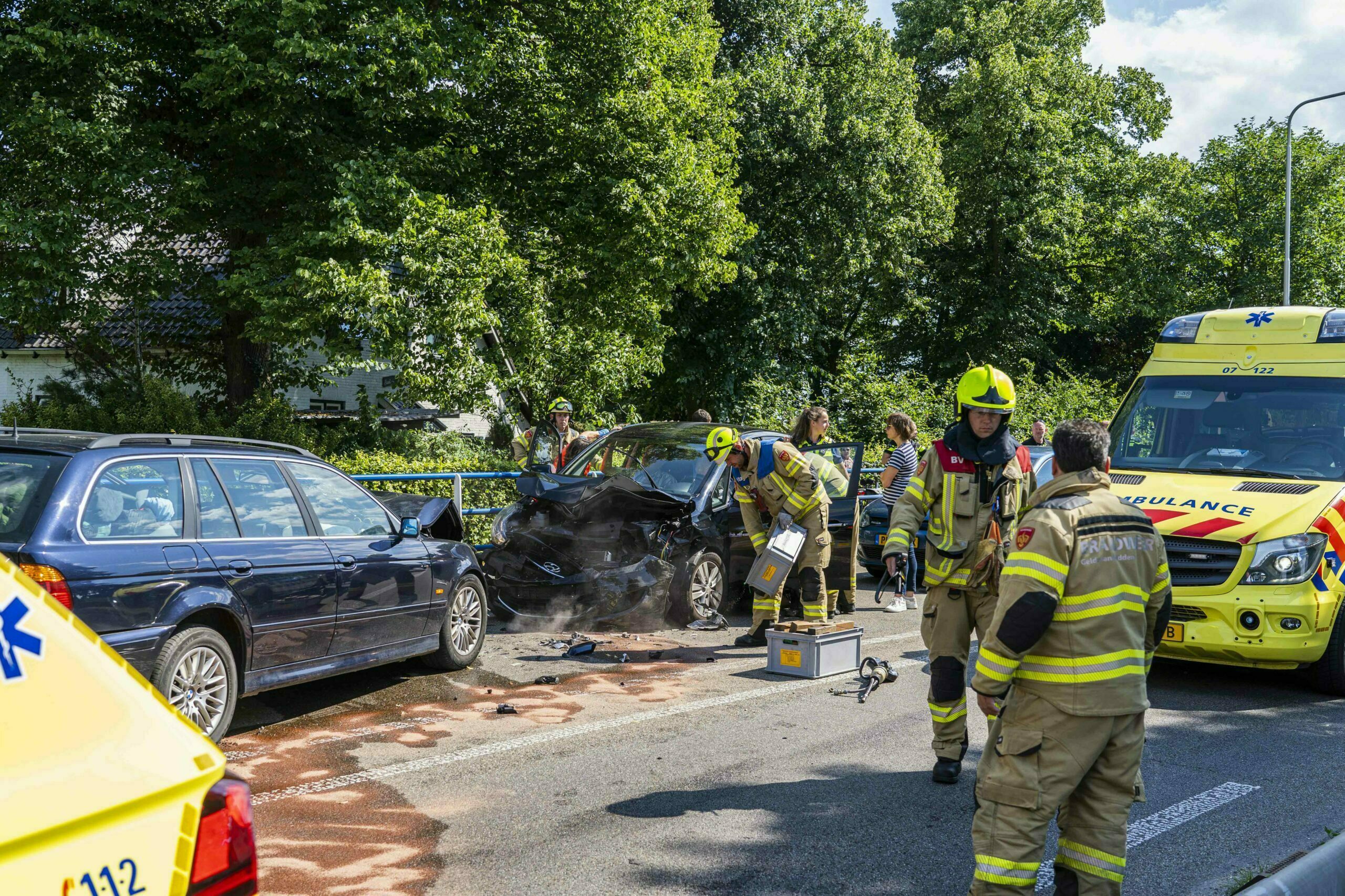 Zes Gewonden Waaronder Kinderen Bij Ernstig Ongeval Nederland