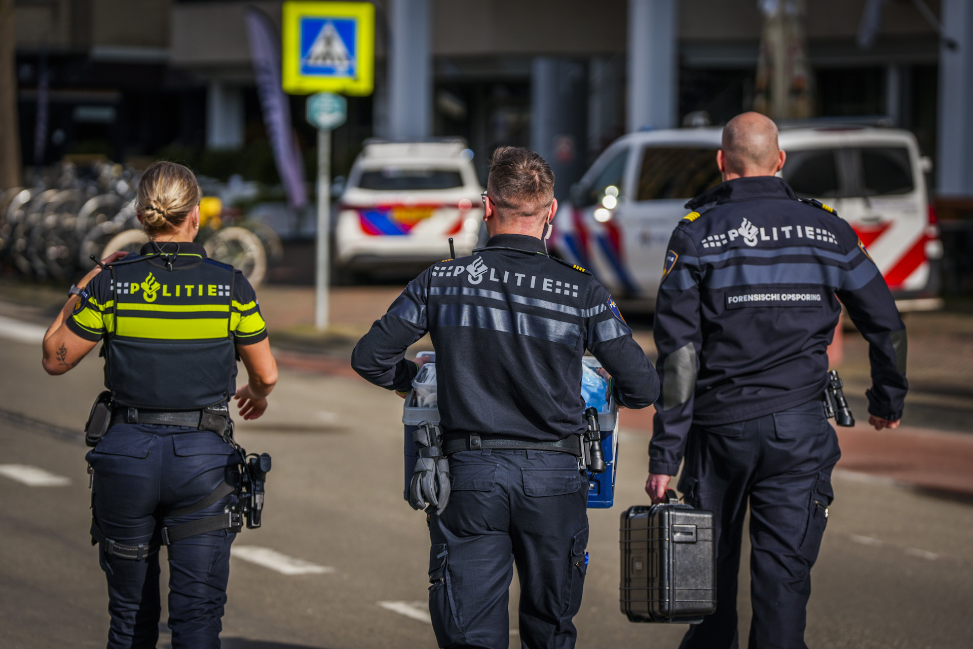 Politie Doet Onderzoek Naar Dode In Flat Nederland