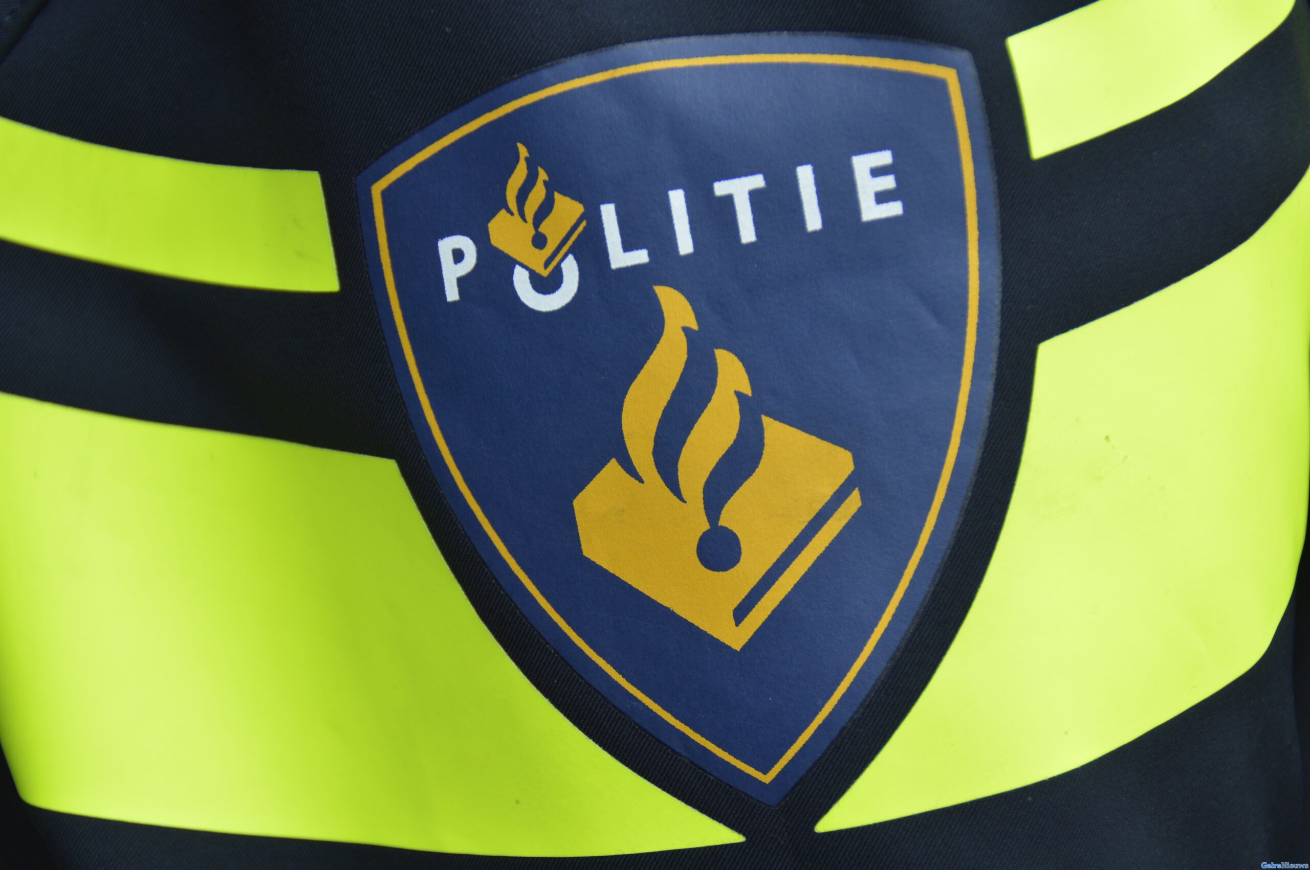 Woning Rotterdam beschoten, politie zoekt getuigen en beelden