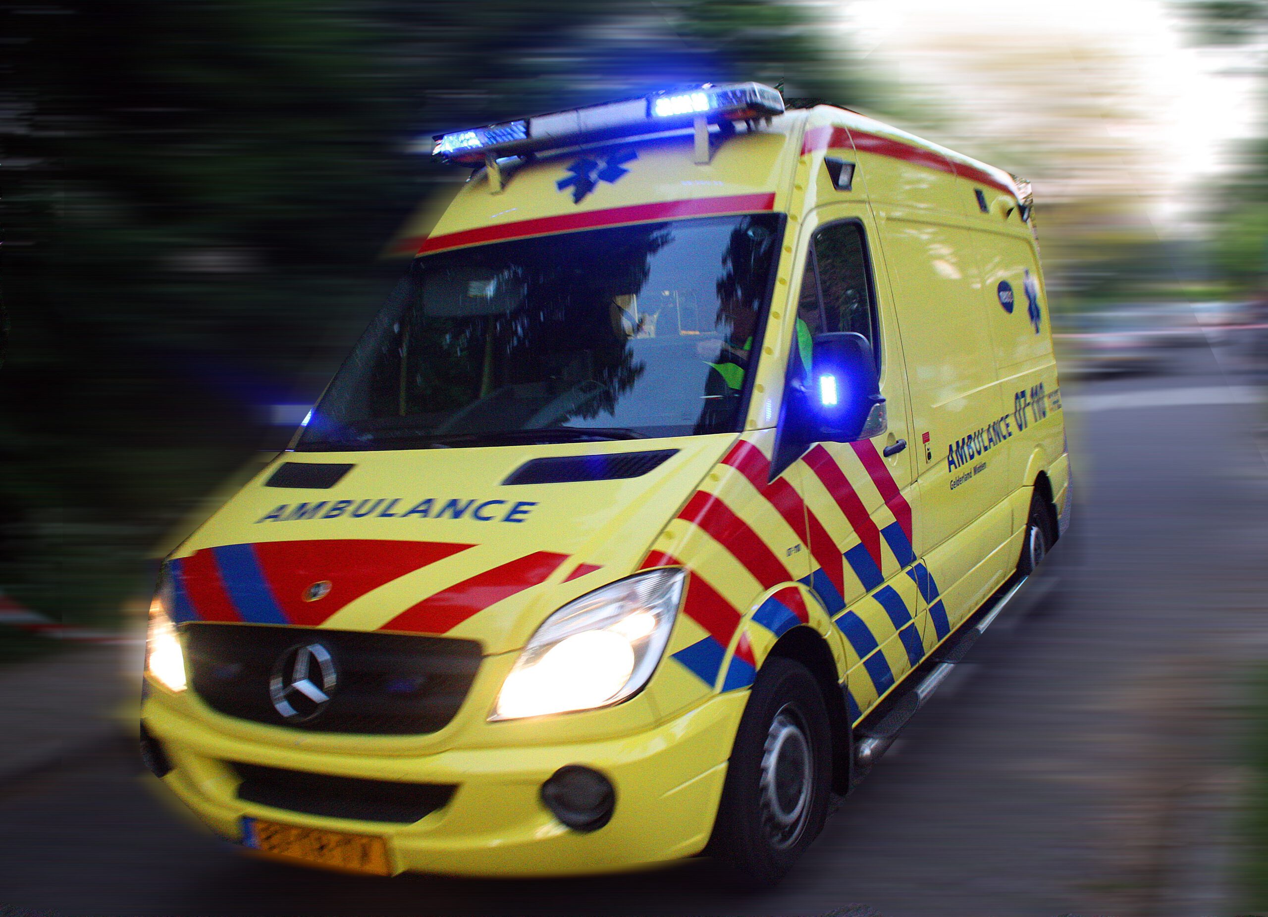 Dode bij frontale aanrijding op provinciale weg