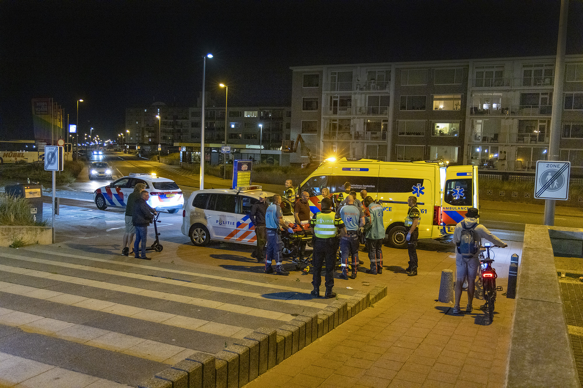 Man ernstig gewond na val met step van trap in Zandvoort - 112 Nederland