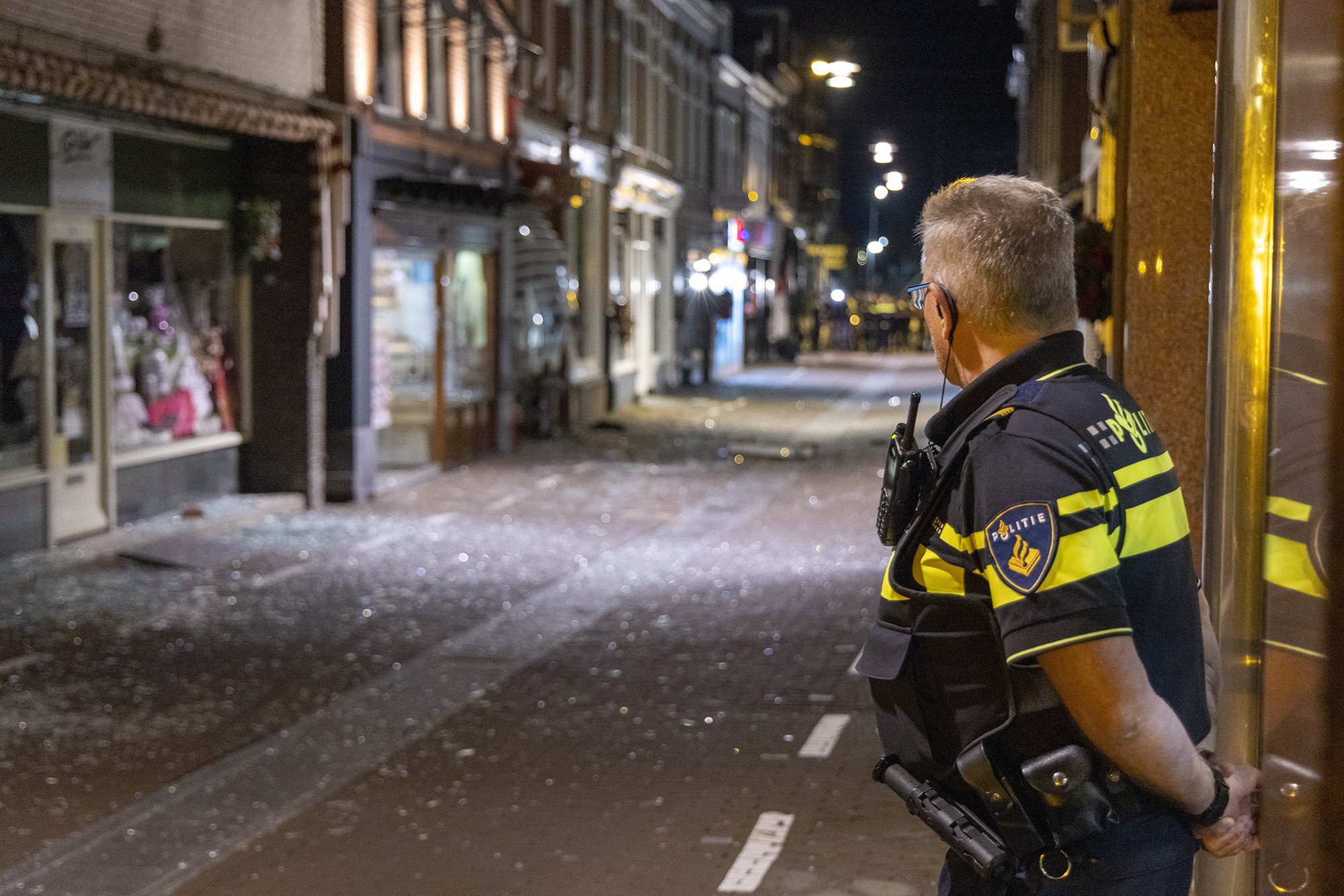 Ravage na plofkraak op juwelier in Purmerend - 112 Nederland