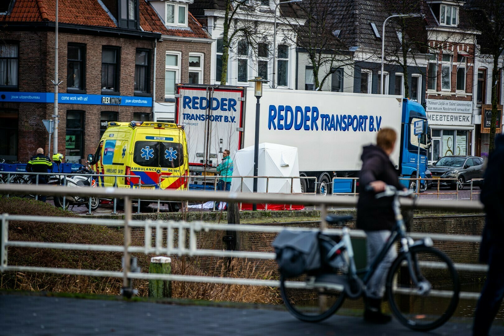 Meisje (16) overleden bij aanrijding met vrachtwagen