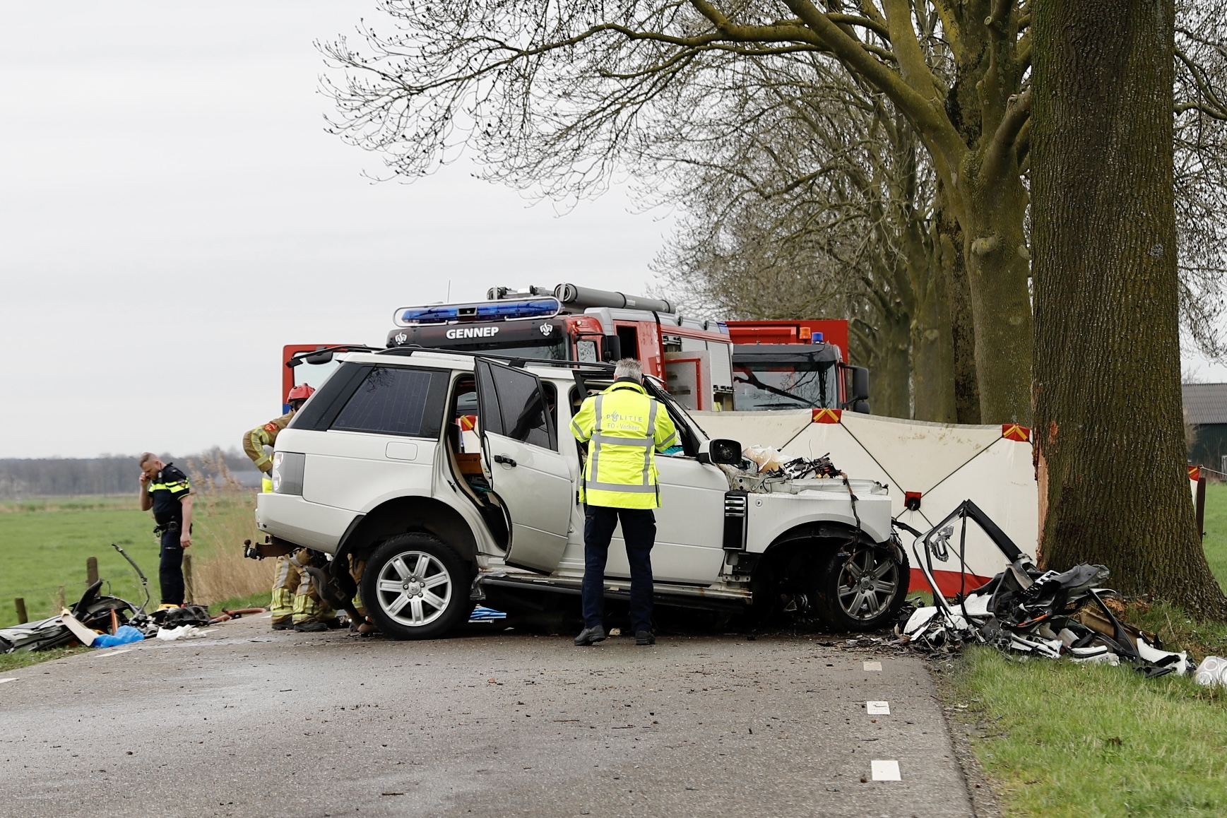 Dode Bij Ernstig Ongeval Tegen Boom