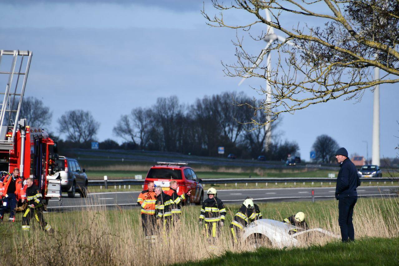 Brandweer Bevrijdt Twee Inzittenden Bij Ernstig Ongeval