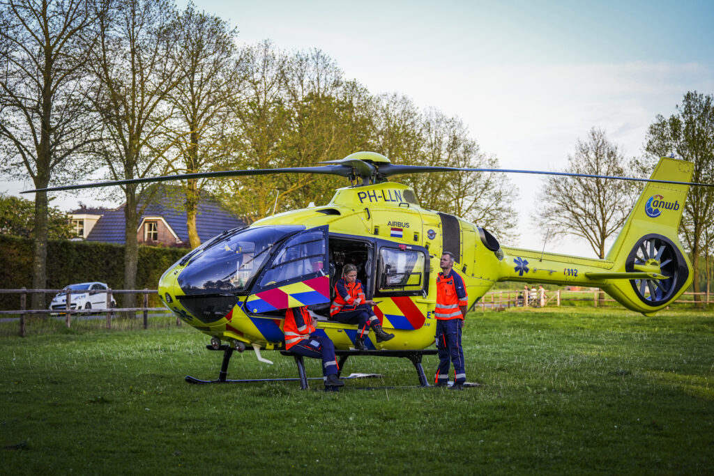 Hulpverleners nemen 2 minuten stilte voor dodenherdenking na ongeval