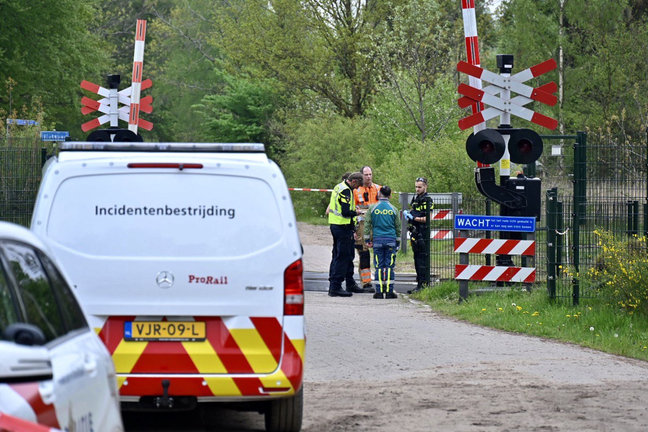 Dode Door Aanrijding Op Het Spoor, Geen Treinen Tussen Ede-Wageningen ...