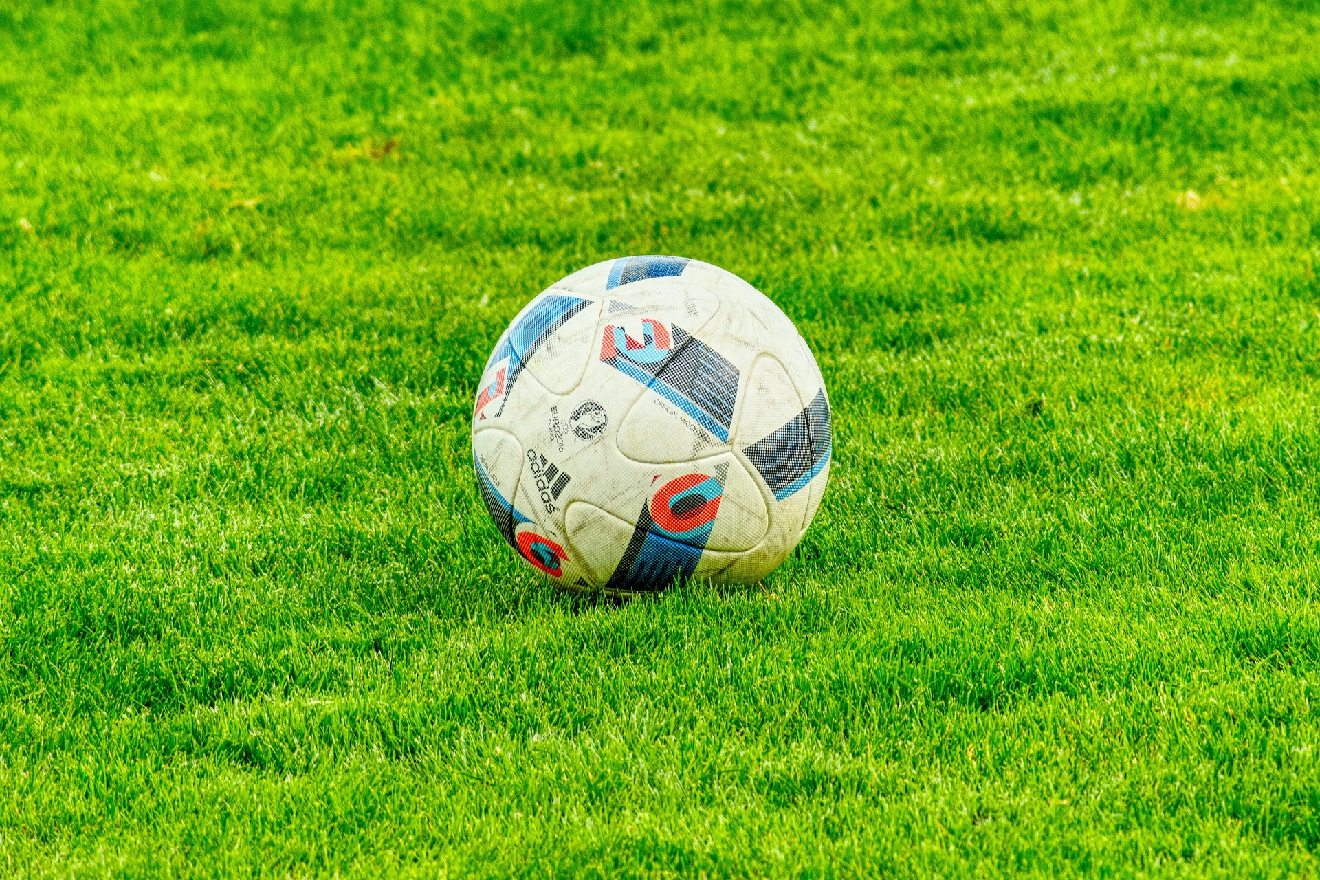 Vader van 7-jarige mishandelt spelbegeleider na voetbalwedstrijd