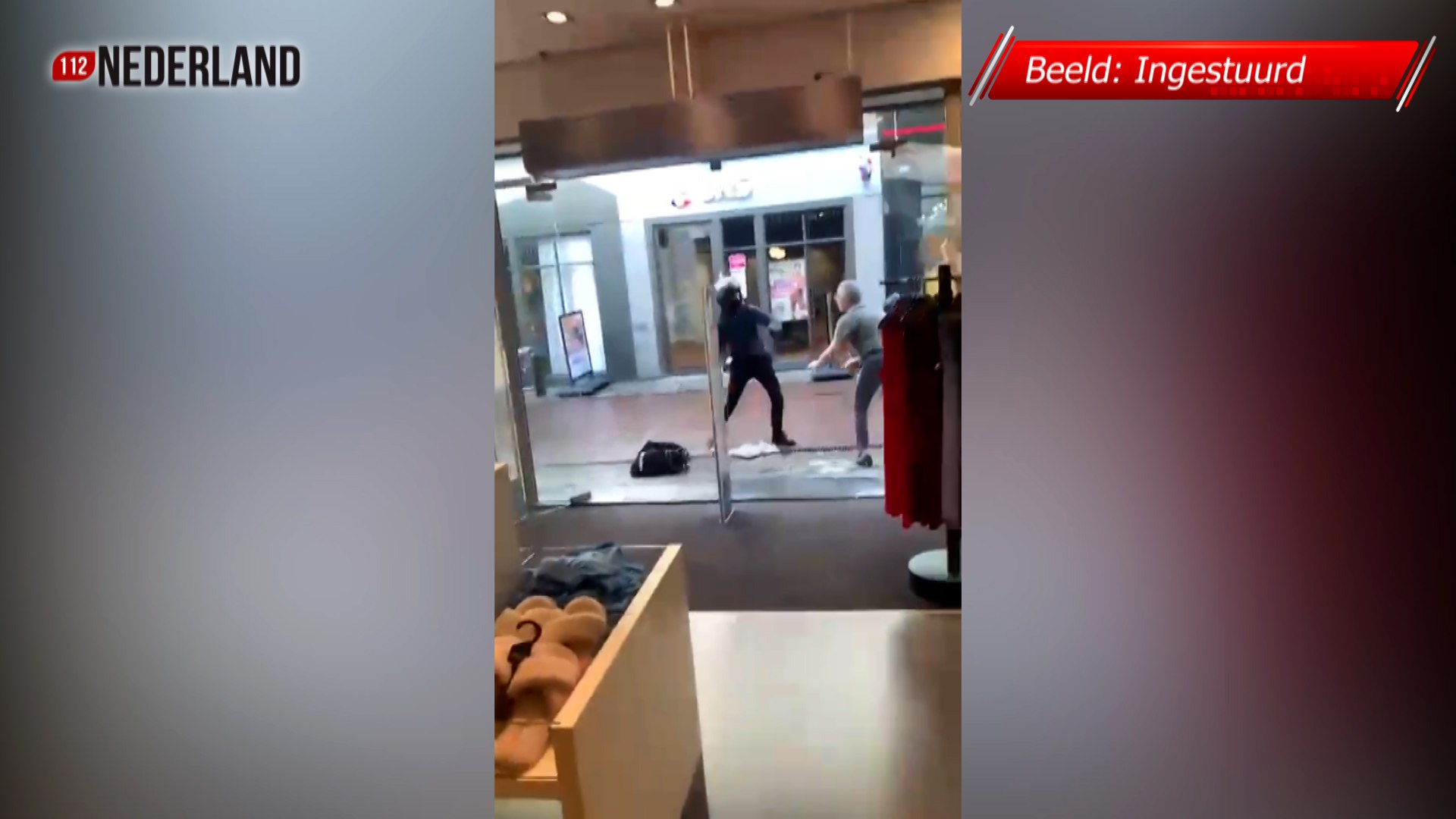 VIDEO: Twee daders vluchtten na overval op juwelier