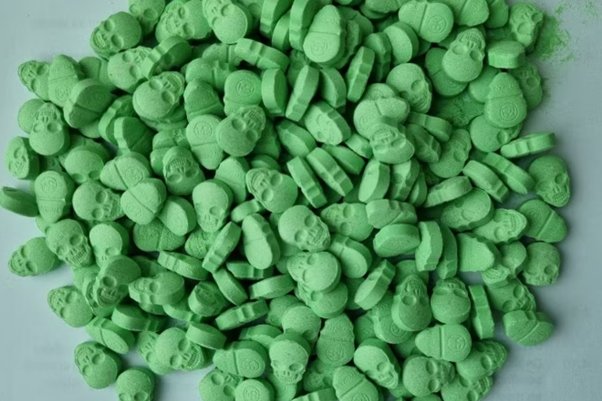 XTCpillen aangetroffen in loods na ontmanteling van twee drugslabs