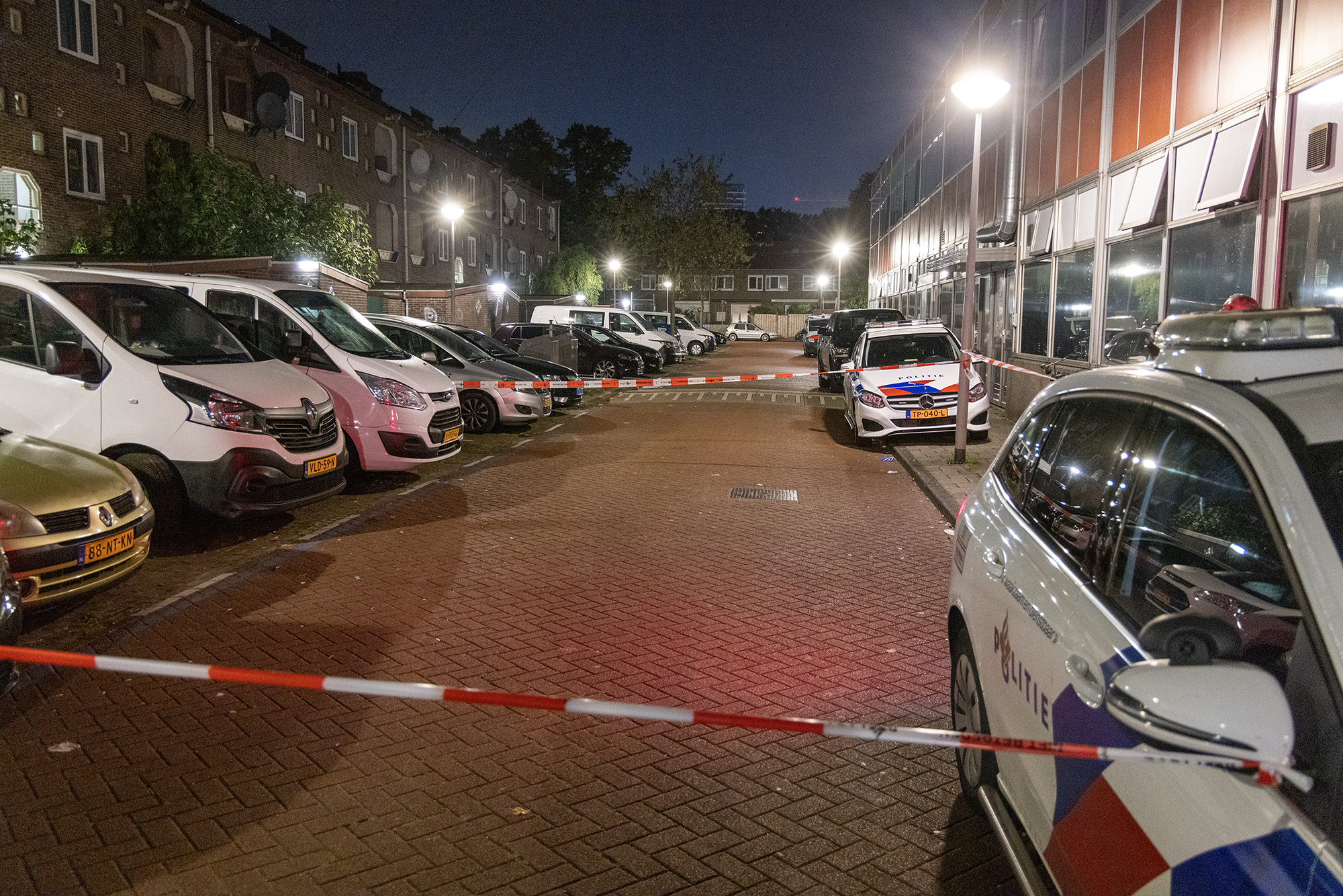 Weer explosie in Amsterdam, nu in portiek Haspelsstraat - 112 Nederland