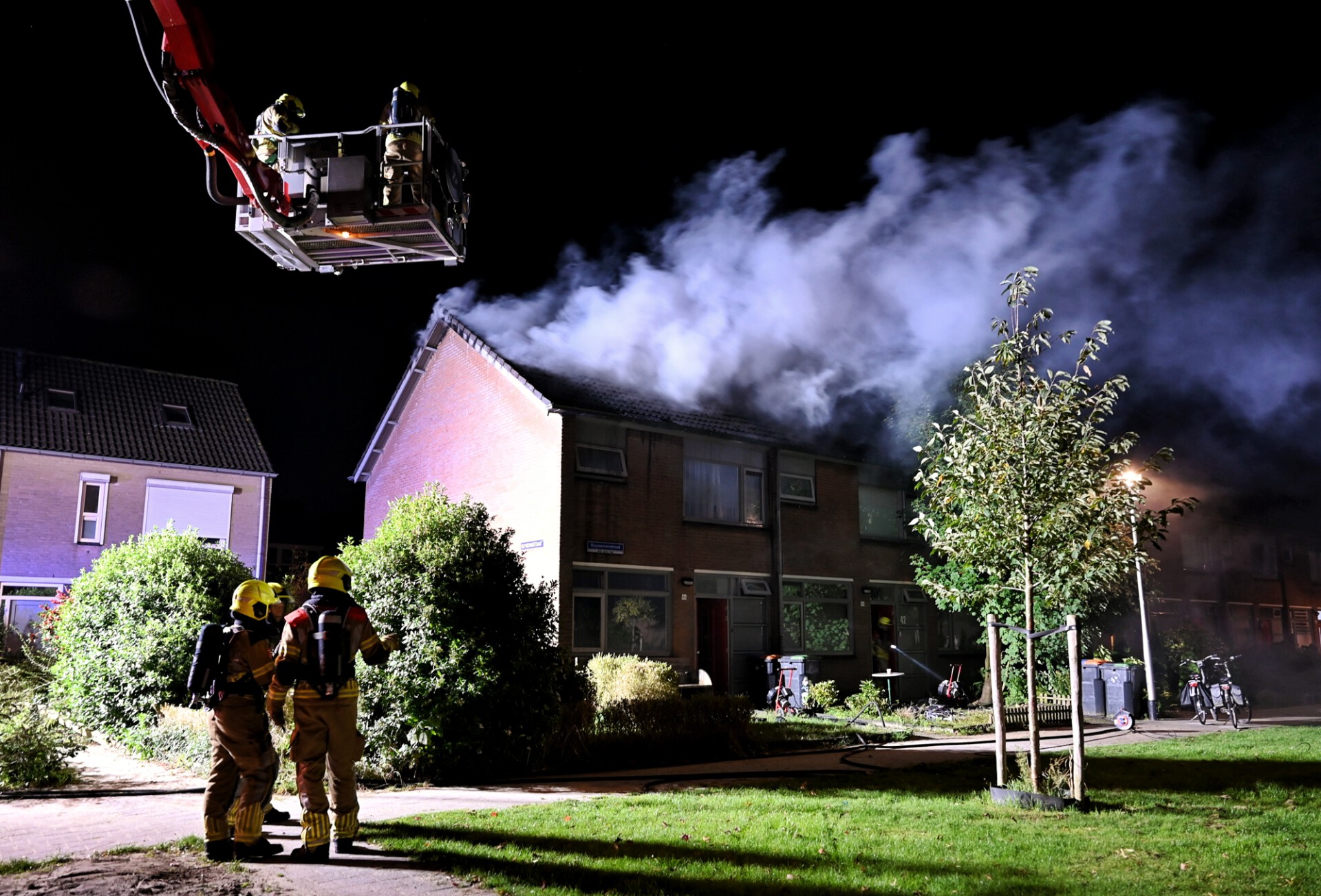 Woning Onbewoonbaar Door Uitslaande Brand