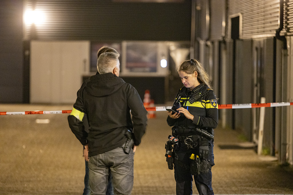 Weer explosie bij bedrijf in Alkmaar, dit keer aan de Zijperstraat - 112 Nederland