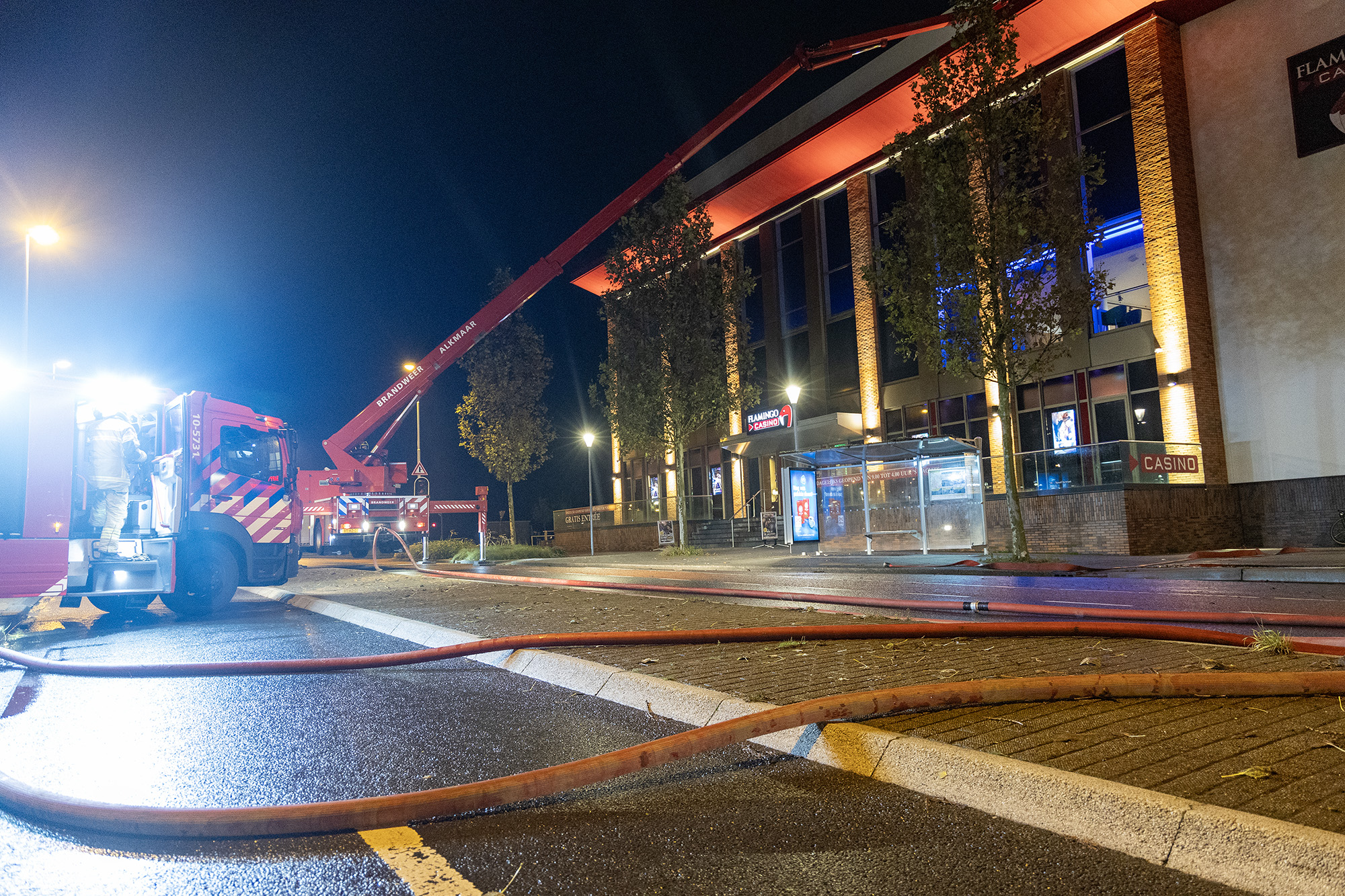 Grote brand in Flamingo Casino in Alkmaar - 112 Nederland