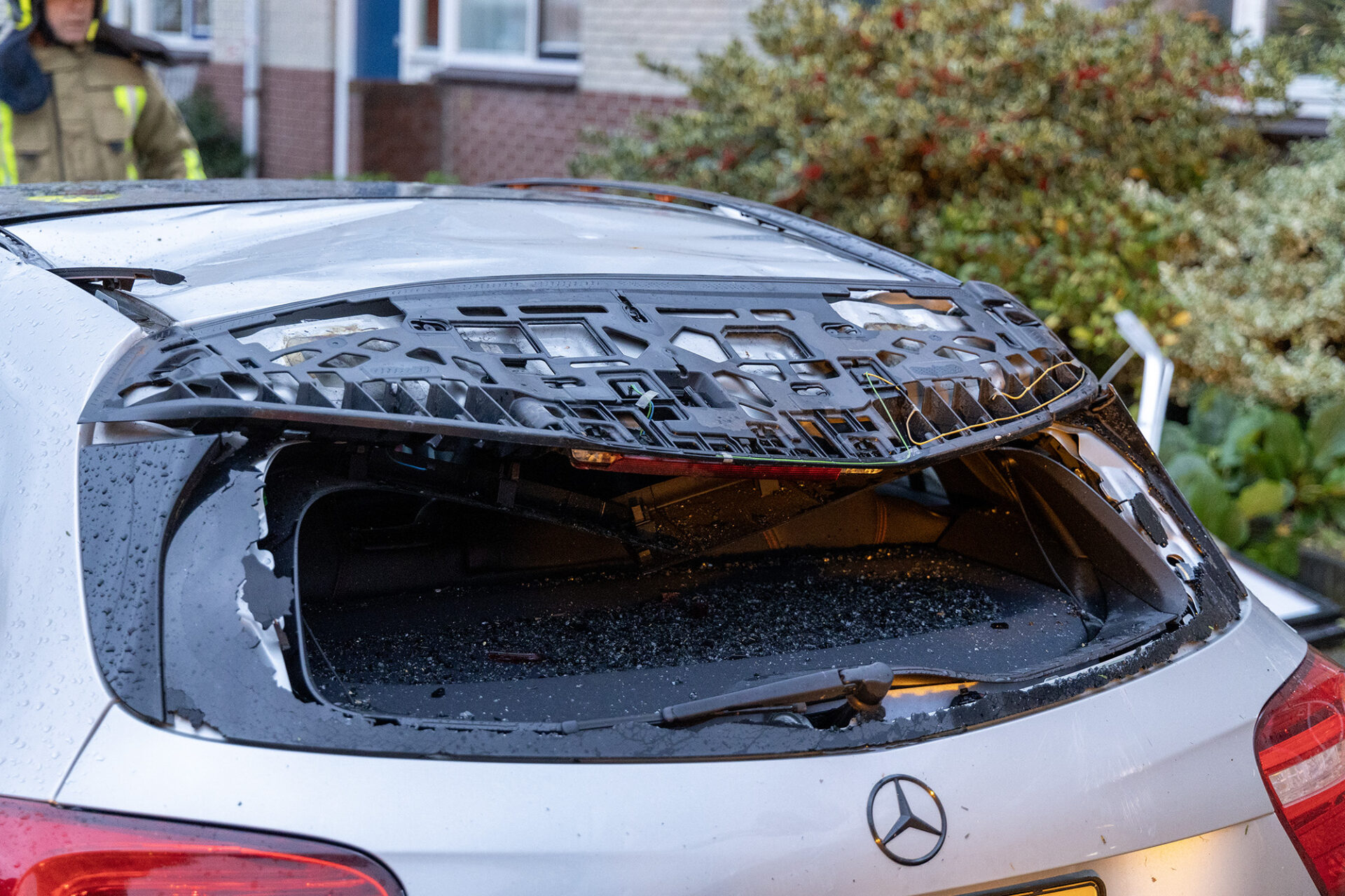Zonnepanelen van dak gewaaid Pal Maleterweg Haarlem - 112 Nederland