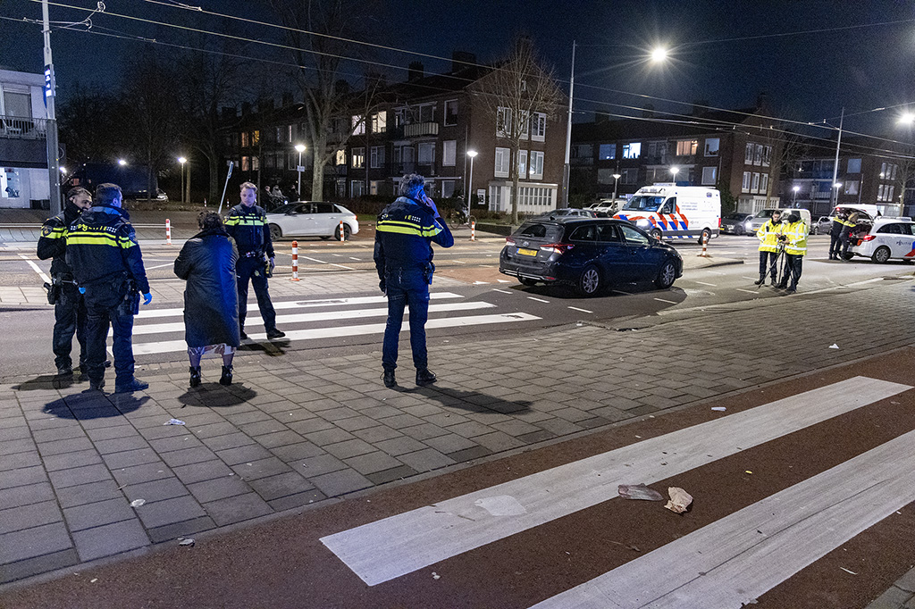 Voetganger ernstig gewond bij aanrijding bij zebrapad Amsterdam - 112 Nederland