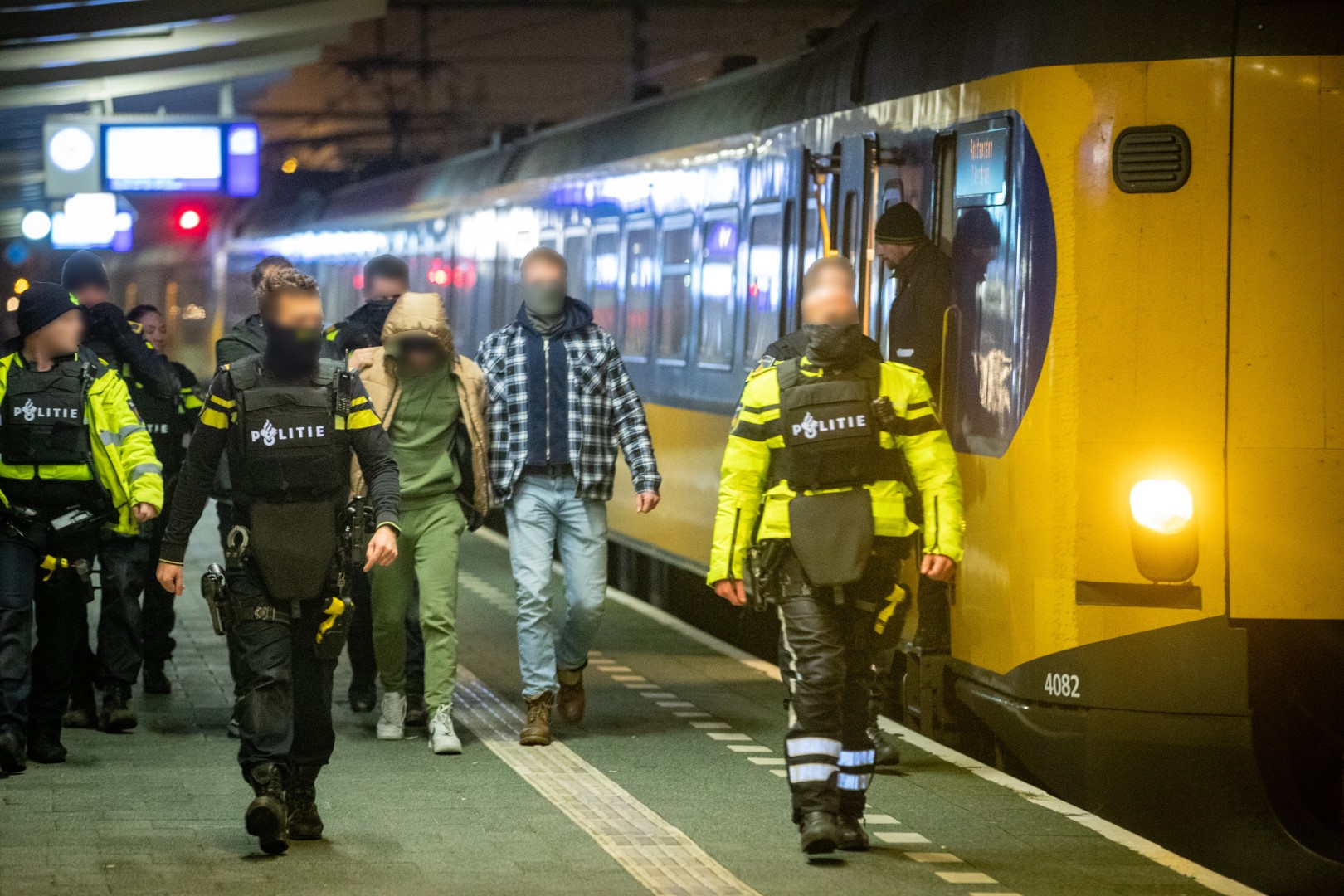 UPDATE: 25-jarige man aangehouden vuurwapen op treinstation
