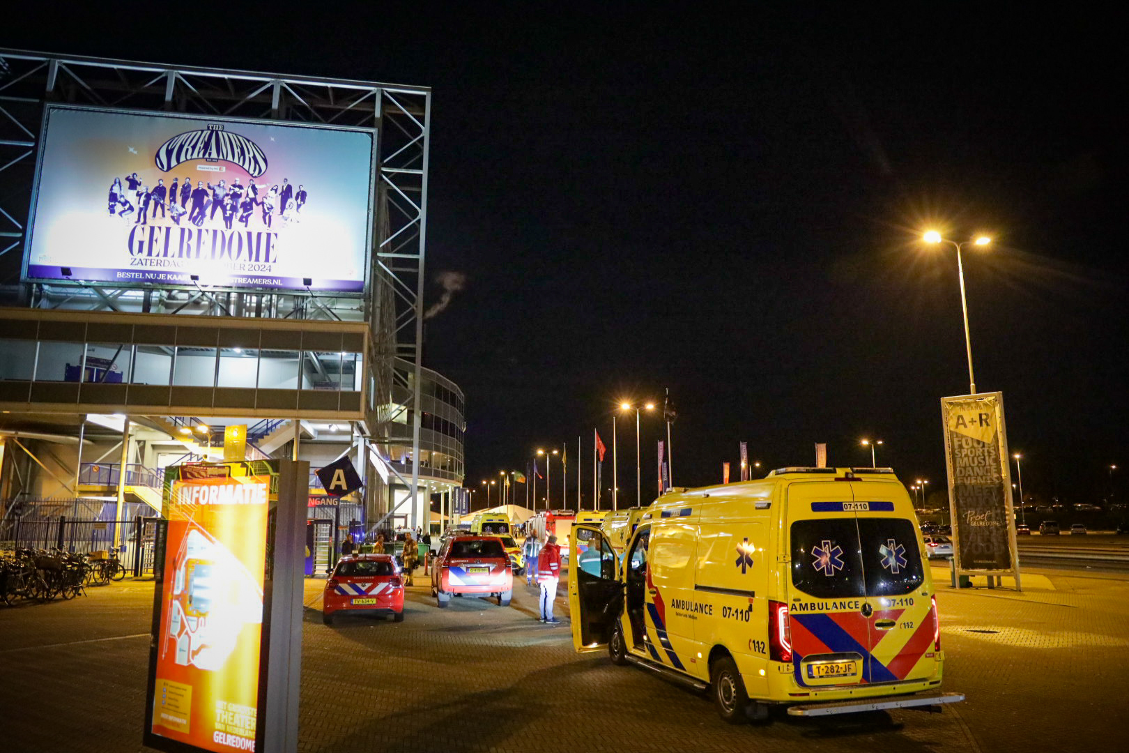 Mensen onwel door pepperspray festival in GelreDome. - 112 Nederland