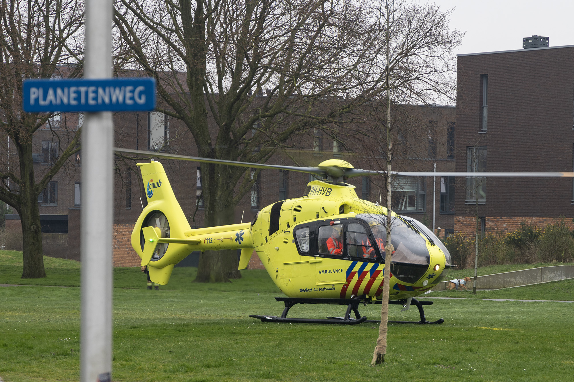Fietser ernstig gewond bij ongeval Moerbergplantsoen IJmuiden - 112 Nederland