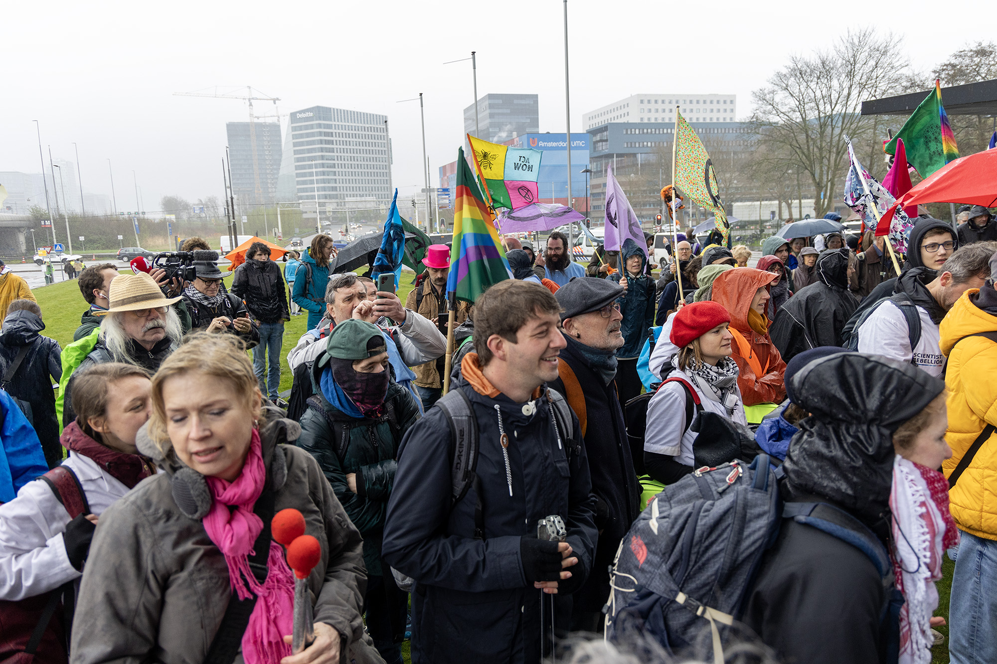 Politie neemt auto's Extinction Rebellion in beslag, blokkade-actie niet gelukt - 112 Nederland