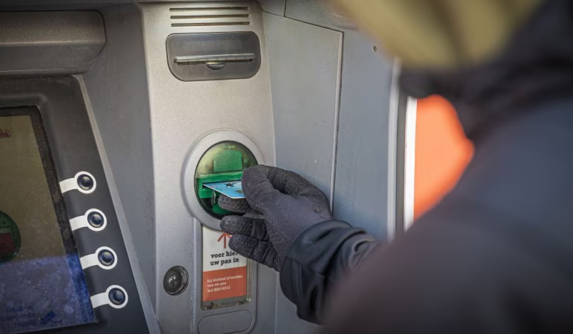Twee tieners aangehouden voor bankhelpdeskfraude