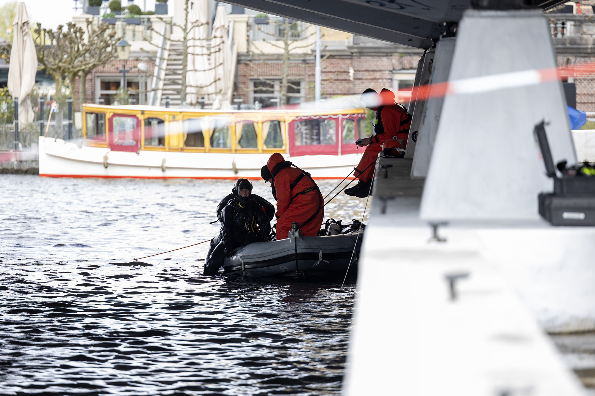 Man verdronken na val in water; politie gaat uit van noodlottig ongeval