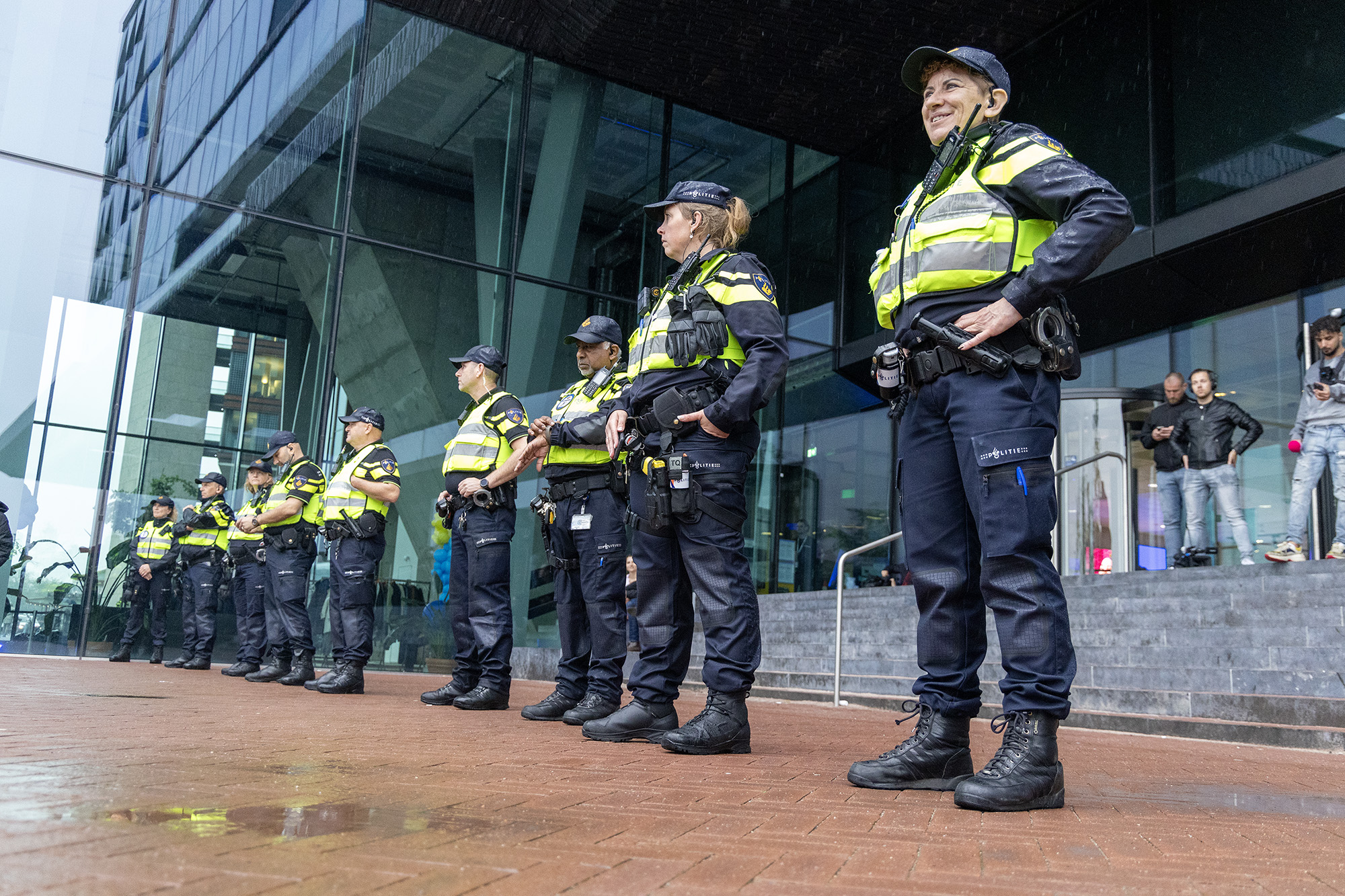 Free Gaza now! Protestmars naar booking.com - 112 Nederland