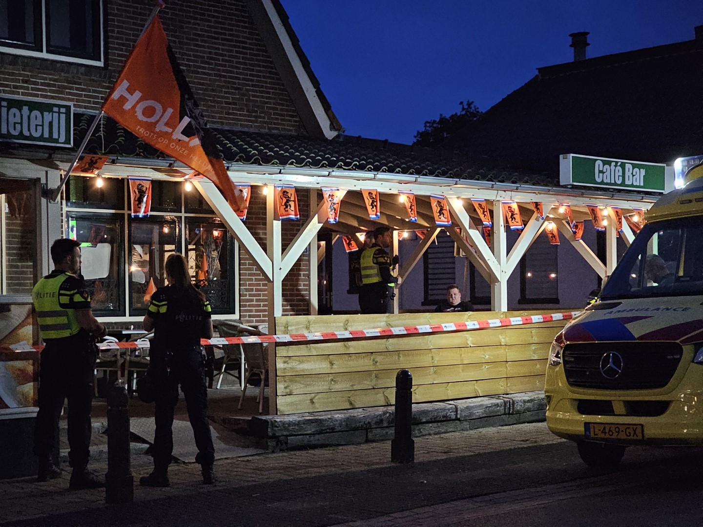 Weer overval op hetzelfde café, vermoedelijk nieuwe bendeoorlog