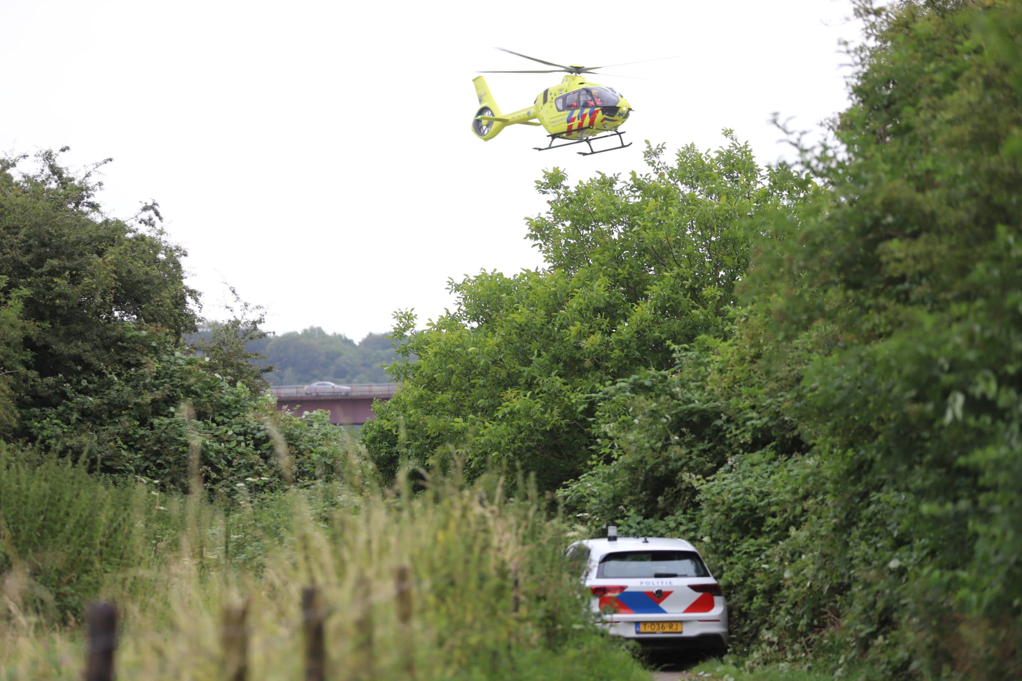 Overleden persoon aangetroffen in de Rijn