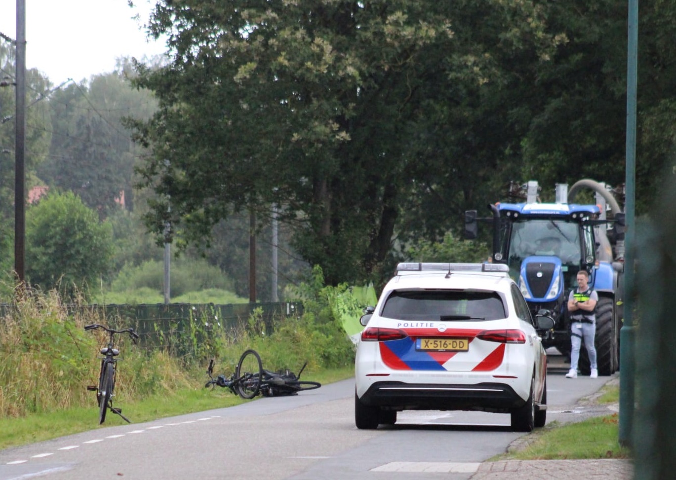 Fietser (14) overleden na aanrijding met tractor