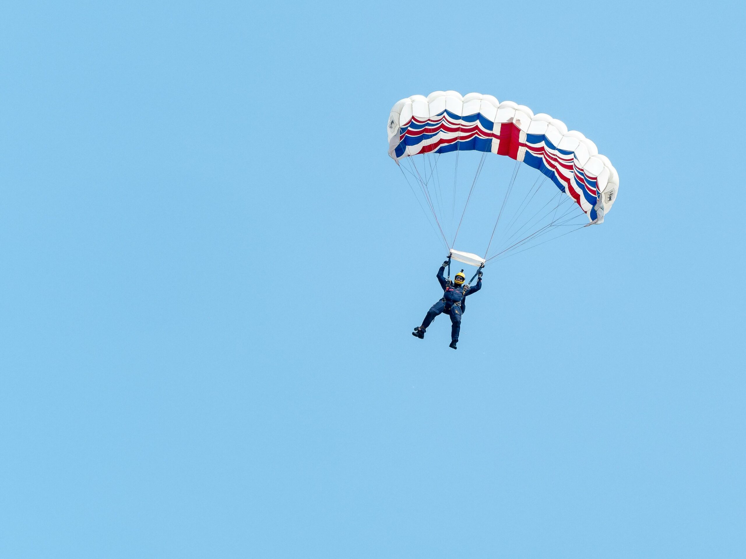 Omgekomen parachutist Texel is 59-jarige man