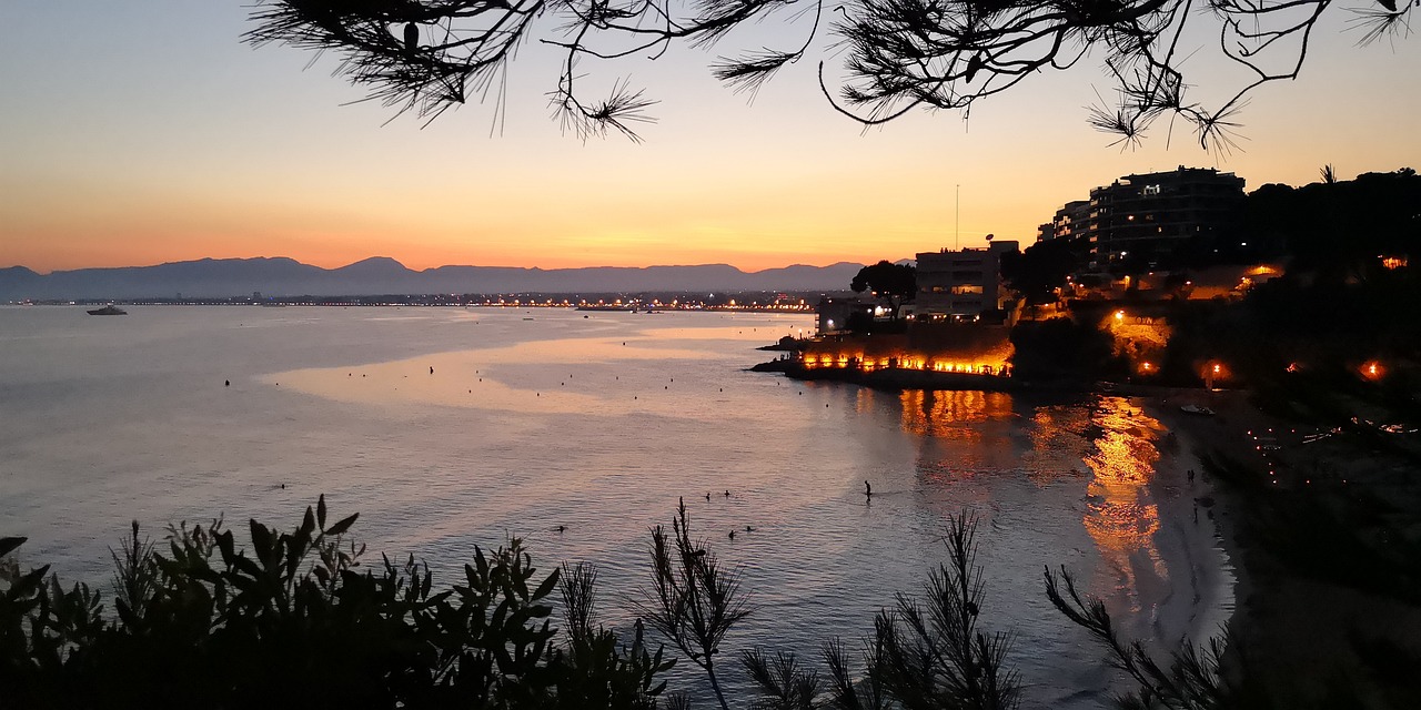 Nederlander zwaargewond na val van balkon in Salou