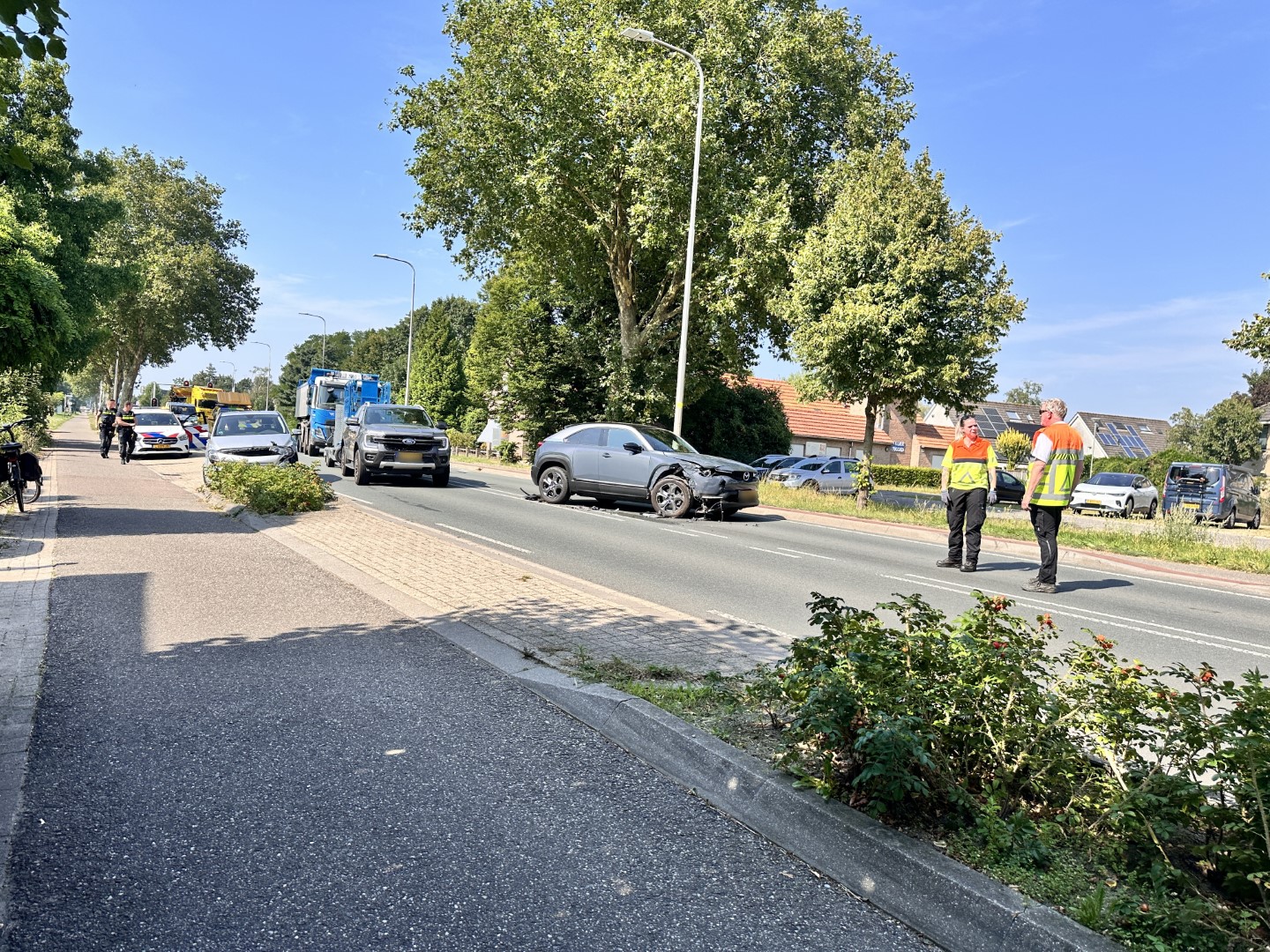 Auto’s zwaar beschadigd bij ongeval, vertraging op N271