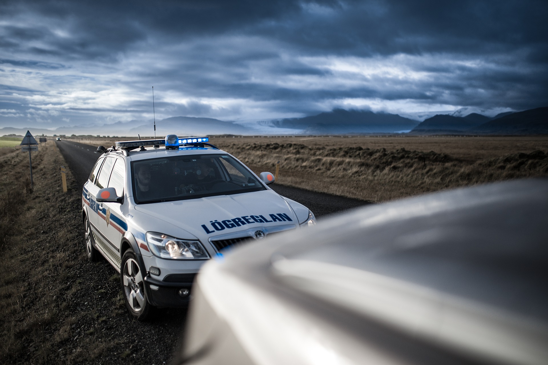 Nederlandse toerist (19) ontsnapt door verzet aan verkrachting op Kreta