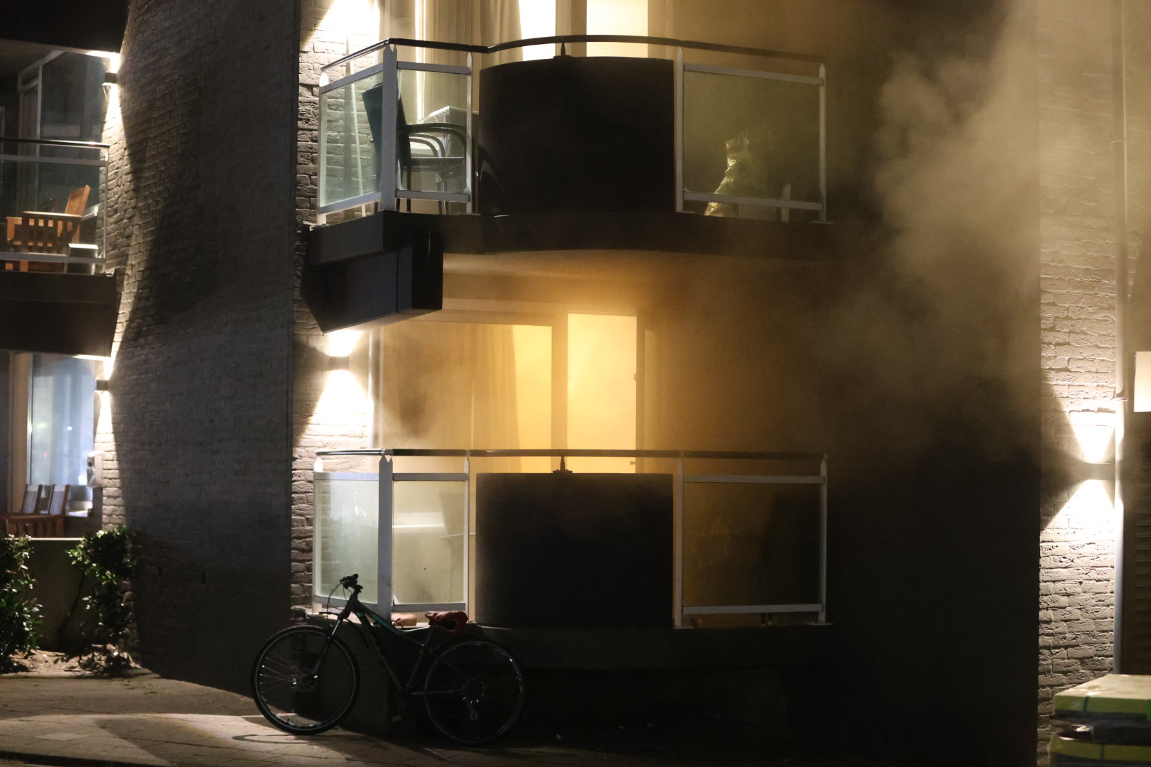 140 hotelgasten op straat bij grote brand in Van der Valk-hotel