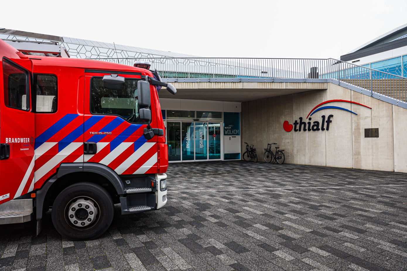 Schaatster gewond na ongeval in ijsstadion