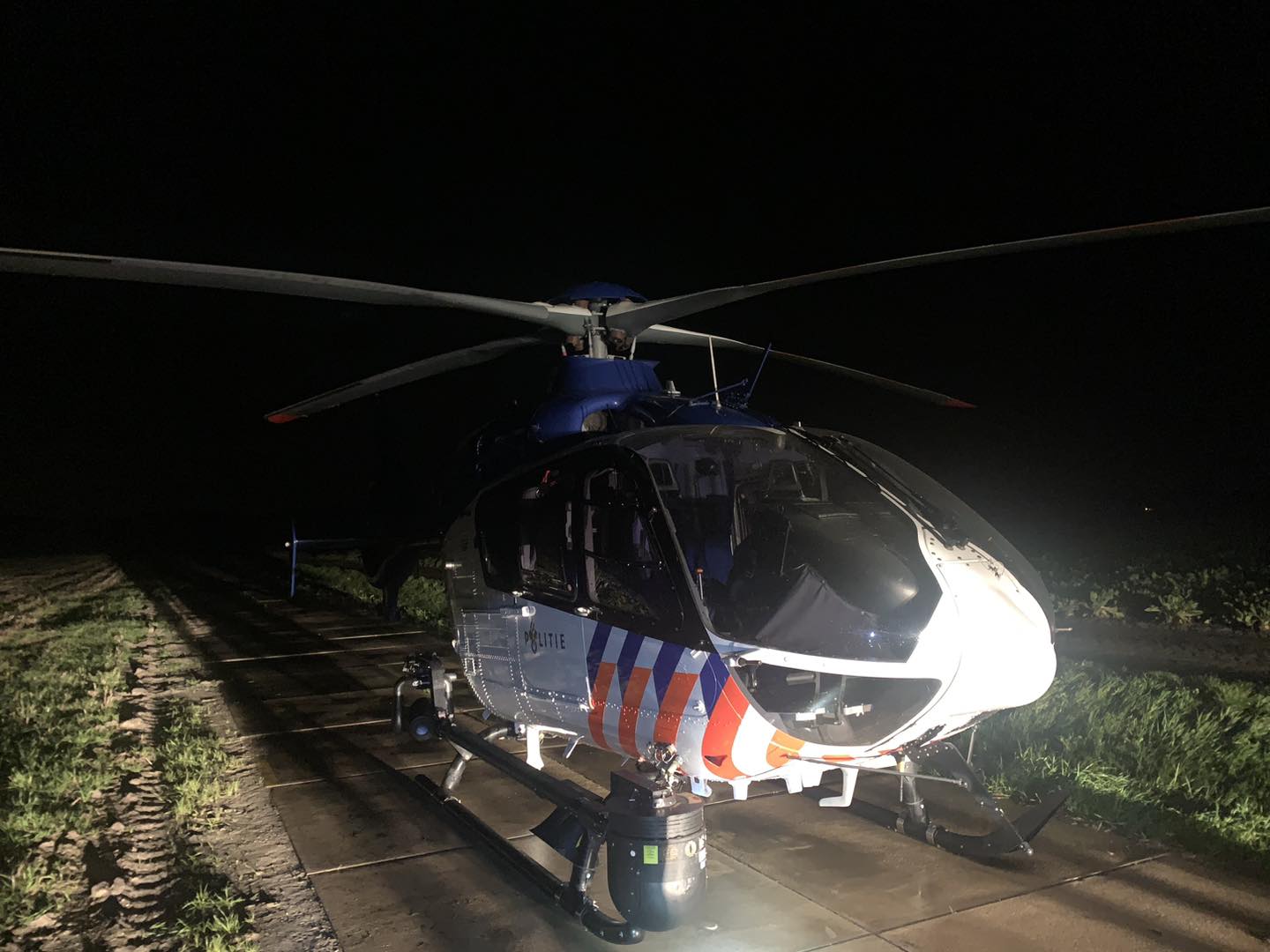 Brandweer rukt uit voor ‘brand’ in politiehelikopter