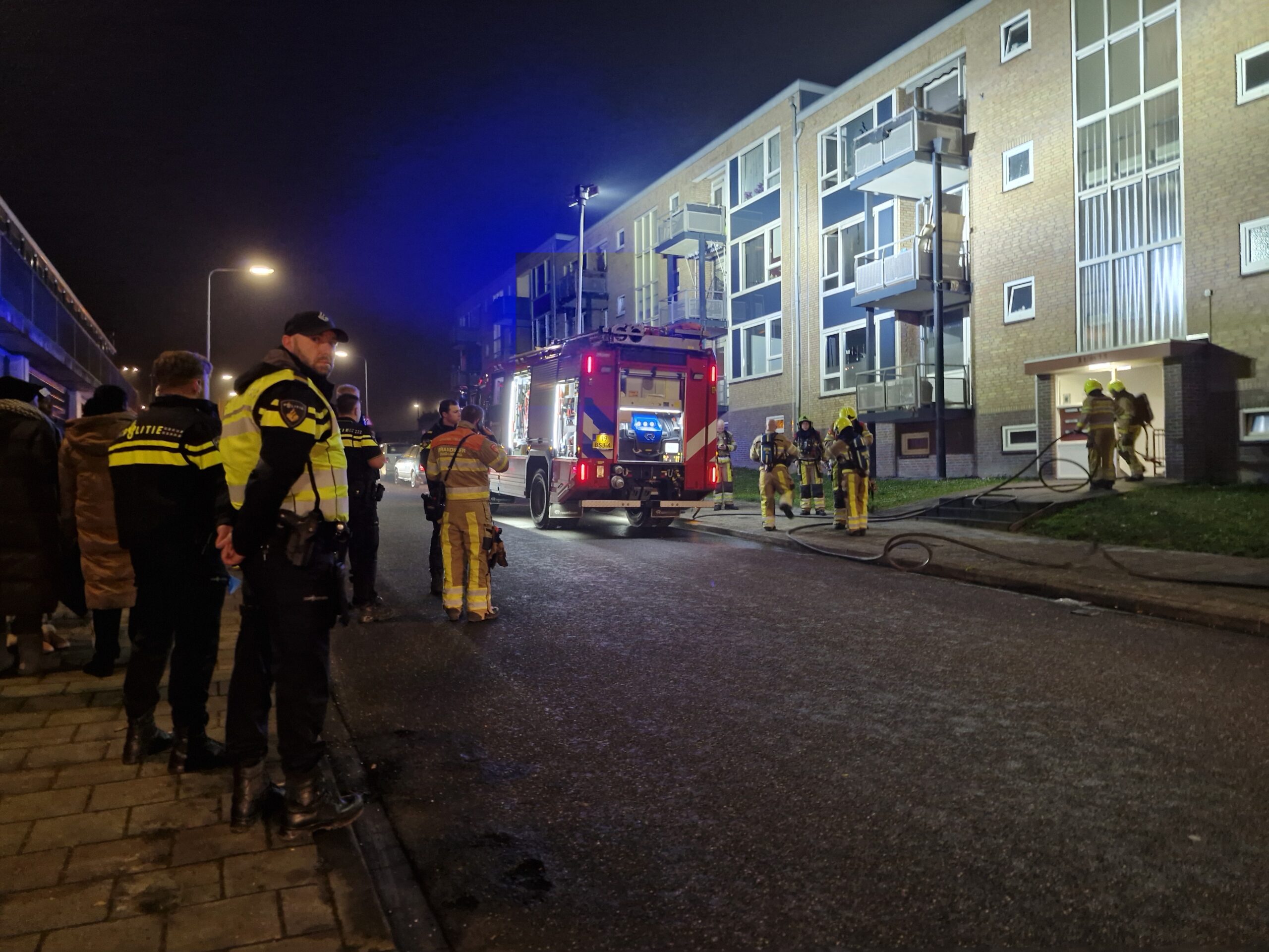 Hond en katten gered bij brand in appartement
