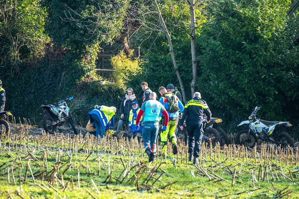 Twee gewonden door valpartij met crossmotoren