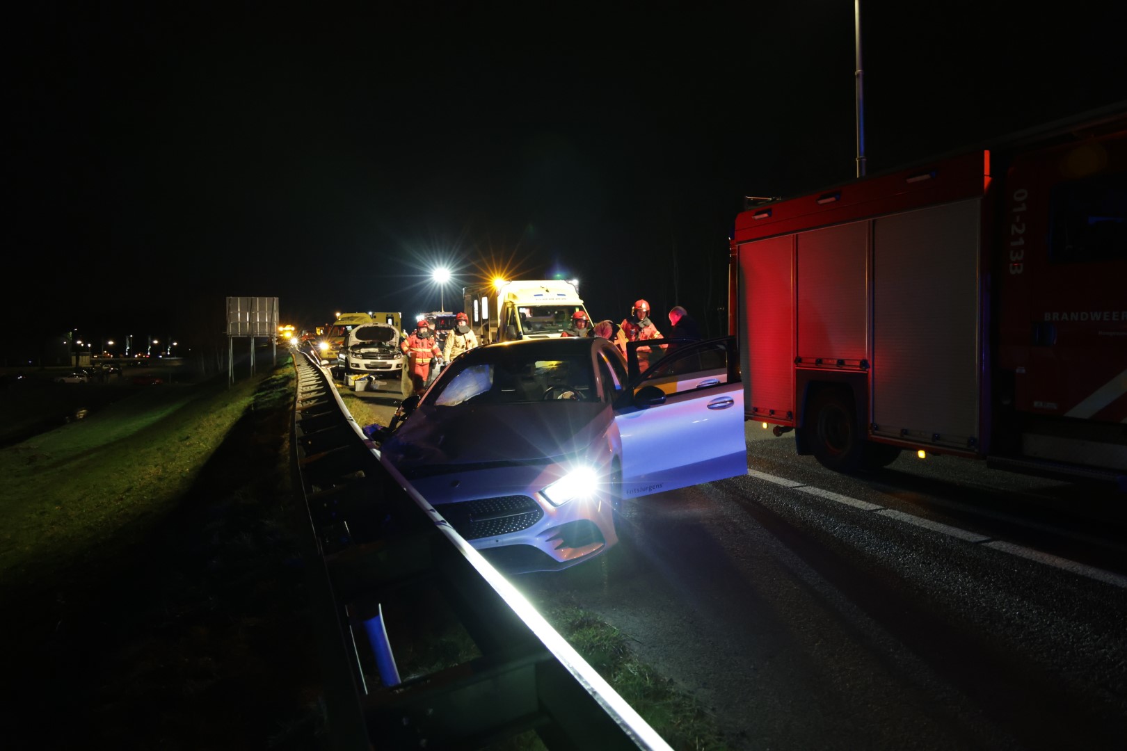 Ravage na kettingbotsing op snelweg