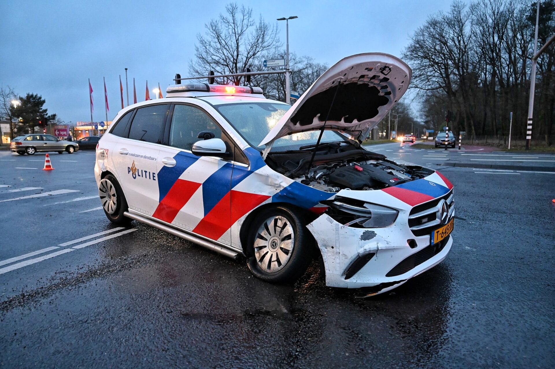 Man (56) aangehouden na vondst grondstoffen voor drugs - 112 Nederland