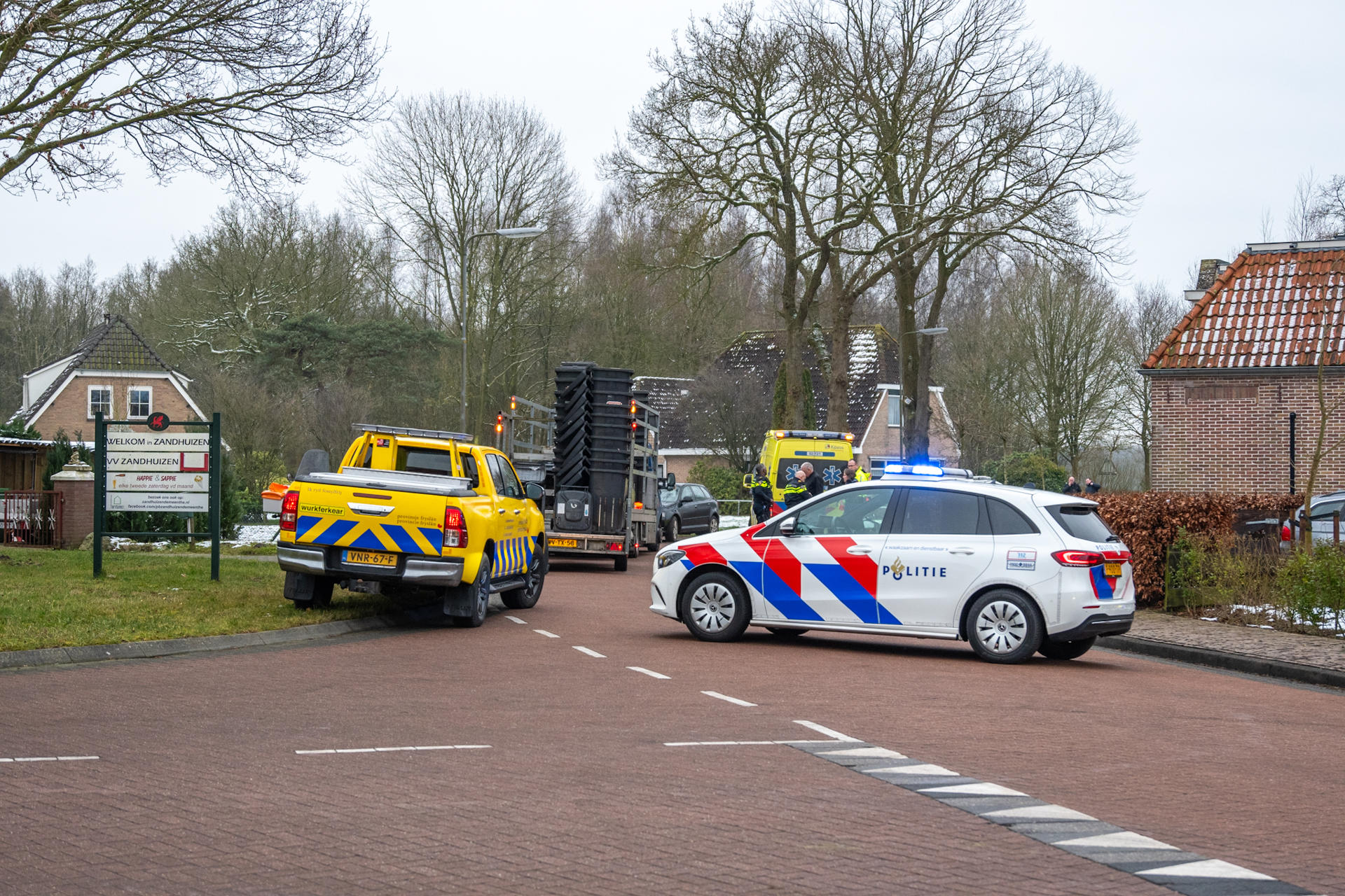 Gemeentemedewerker zwaargewond na ongeluk: traumahelikopter geland