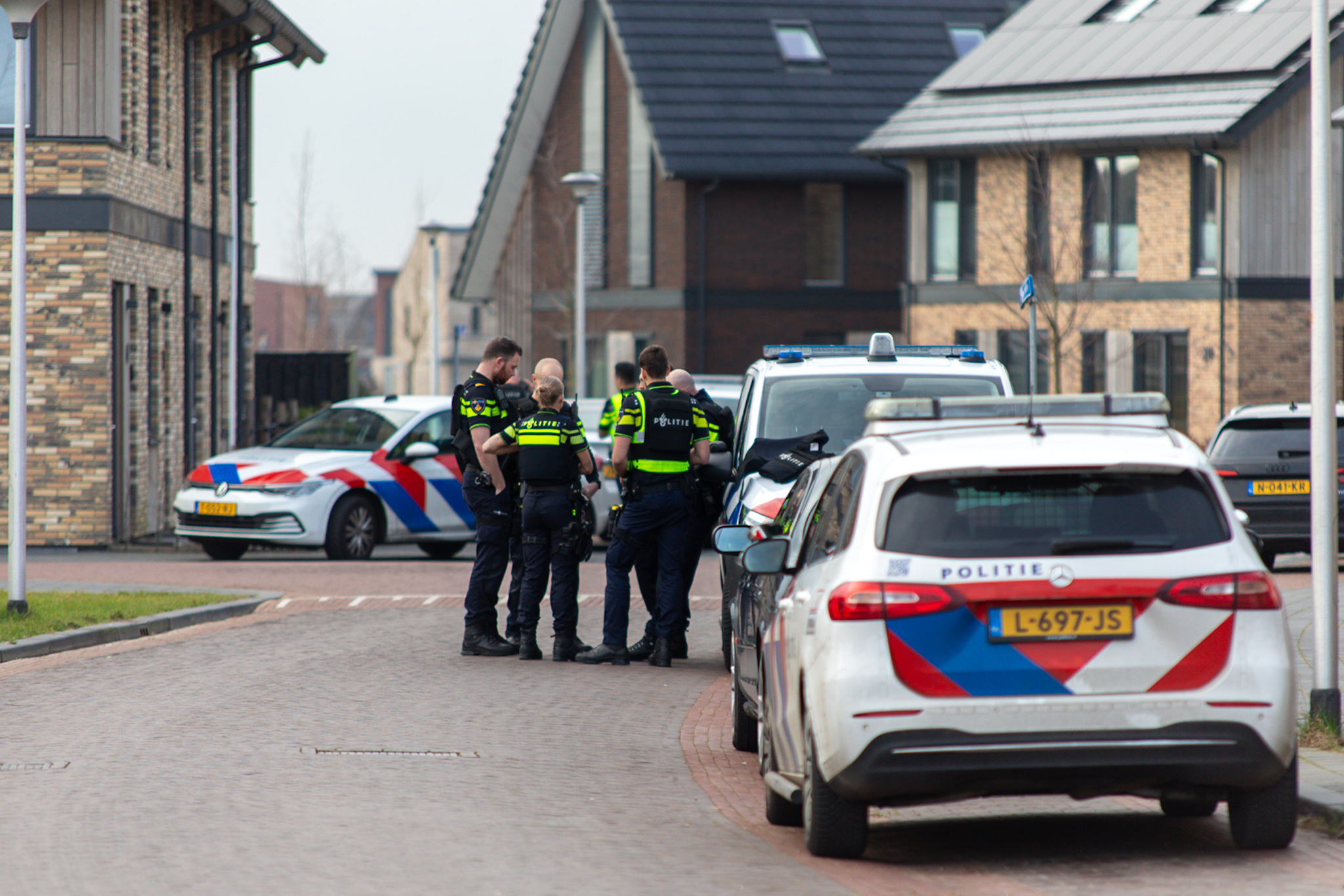 Persoon aangehouden na bedreiging, politie in grote getale aanwezig