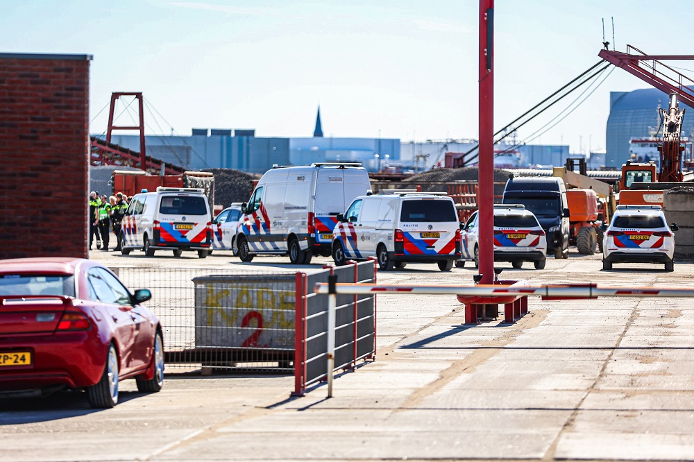 Fietser gereanimeerd na aanrijding met vrachtwagen