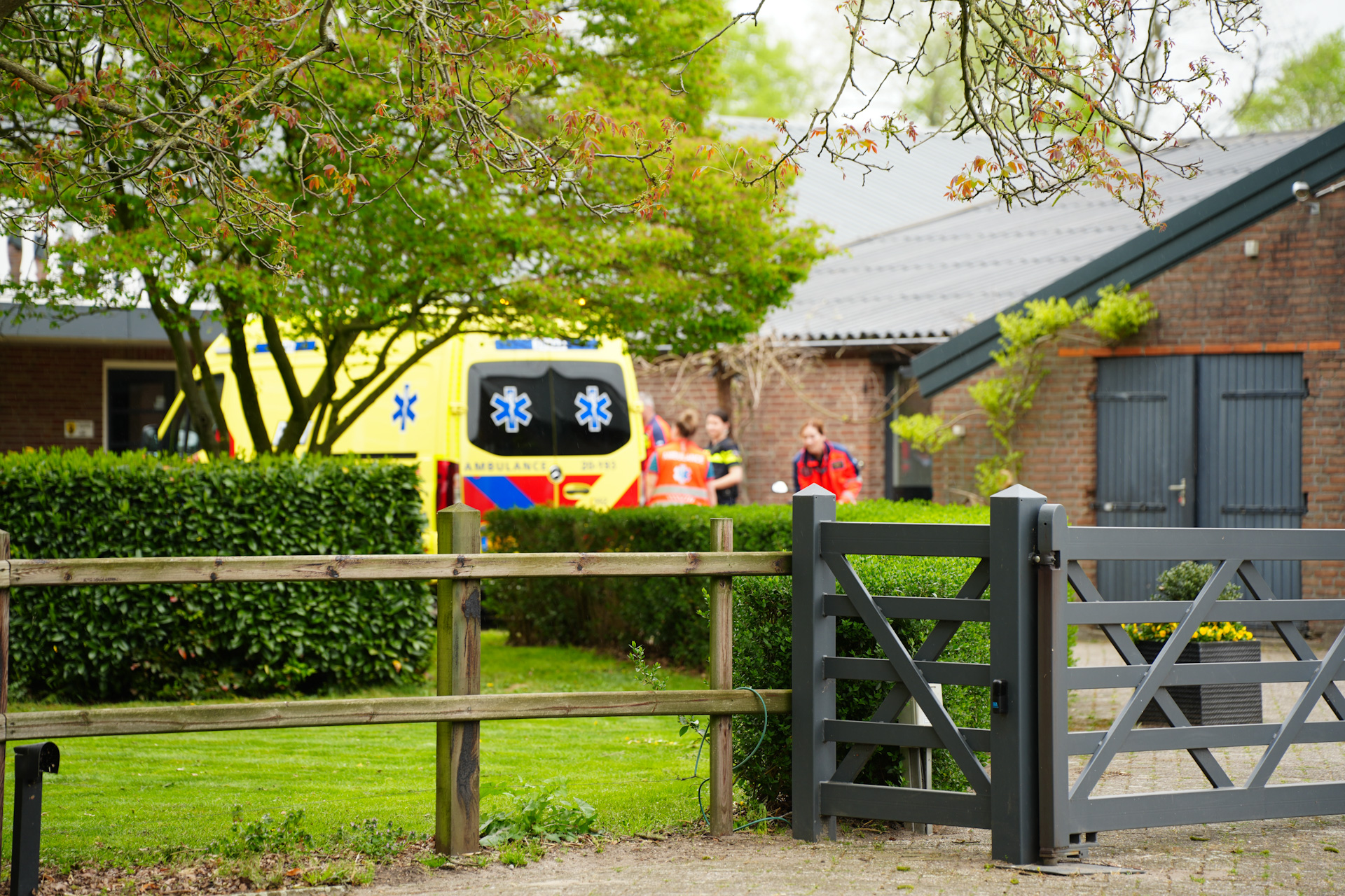 ‘Ogen op de weg’: De politie neemt het opnieuw op tegen afgeleid rijden - 112 Nederland