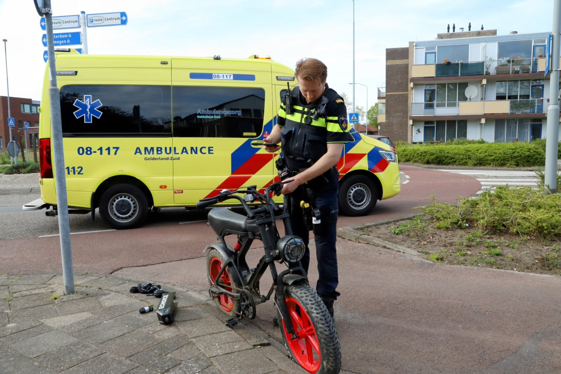 Mannen aangehouden in gestolen auto - 112 Nederland