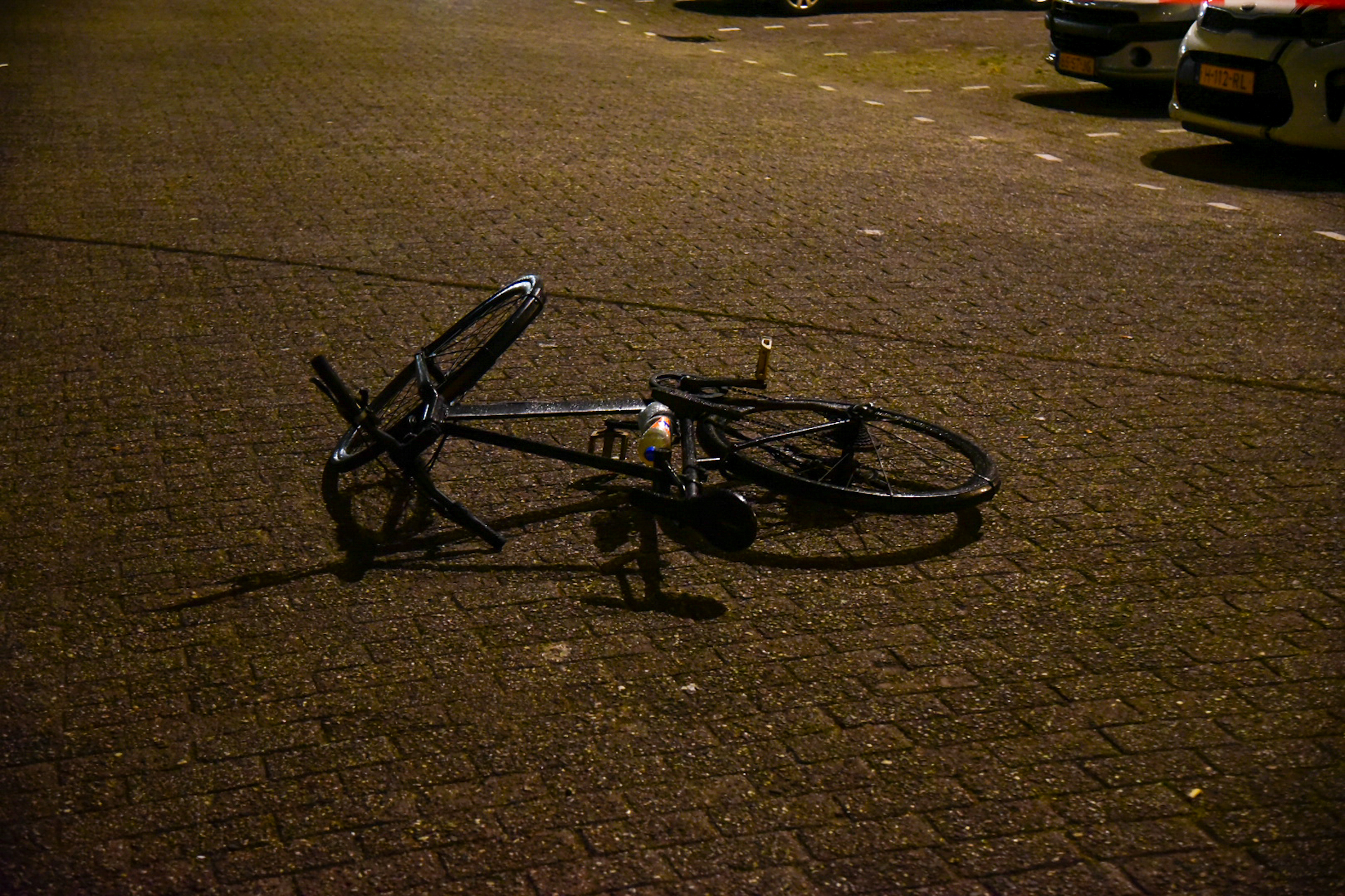 Meerdere gewonden bij steekpartij vluchtelingen opvang Langs de baan in Hoogvliet Rotterdam - 112 Nederland