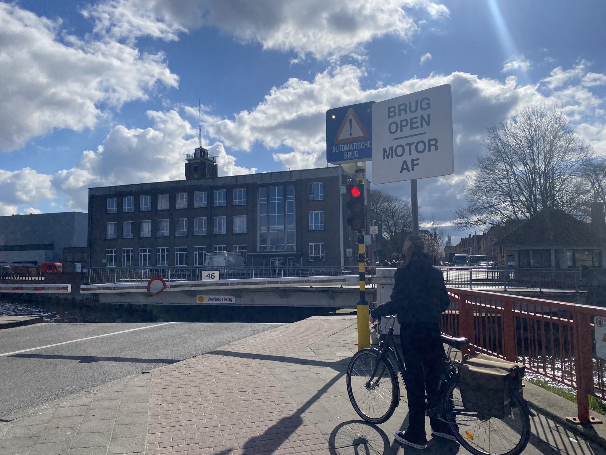 Opa (73) en kleindochter (10) omgekomen na ongeval met openstaande brug in Brugge