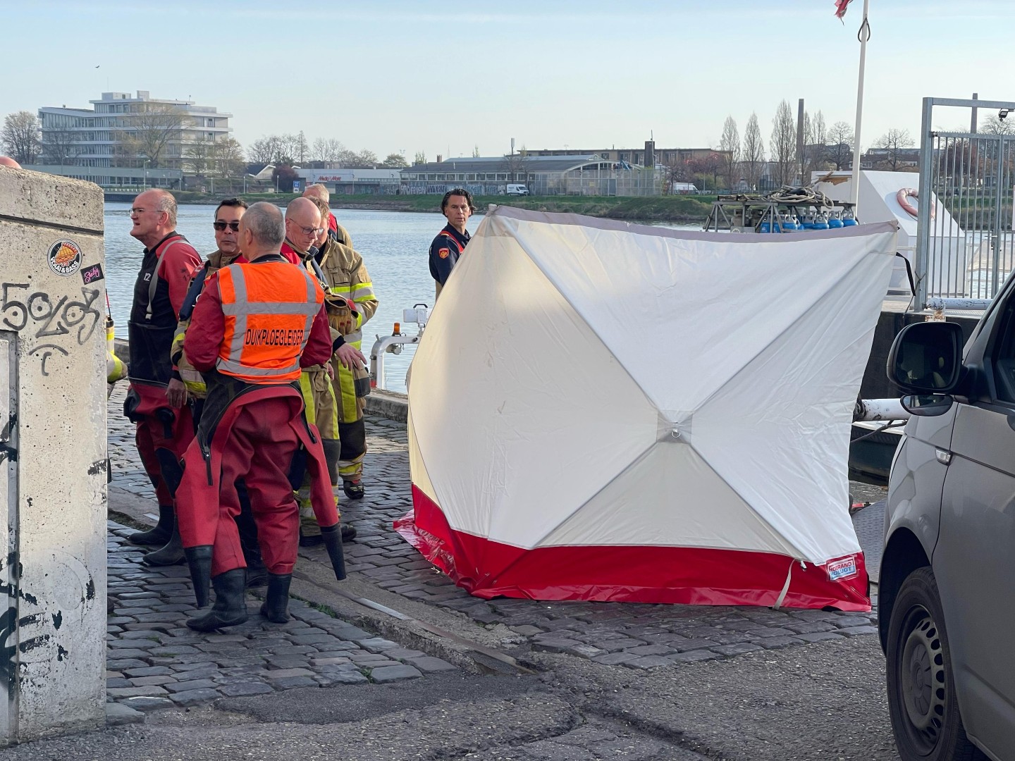 Lichaam aangetroffen in de Maas