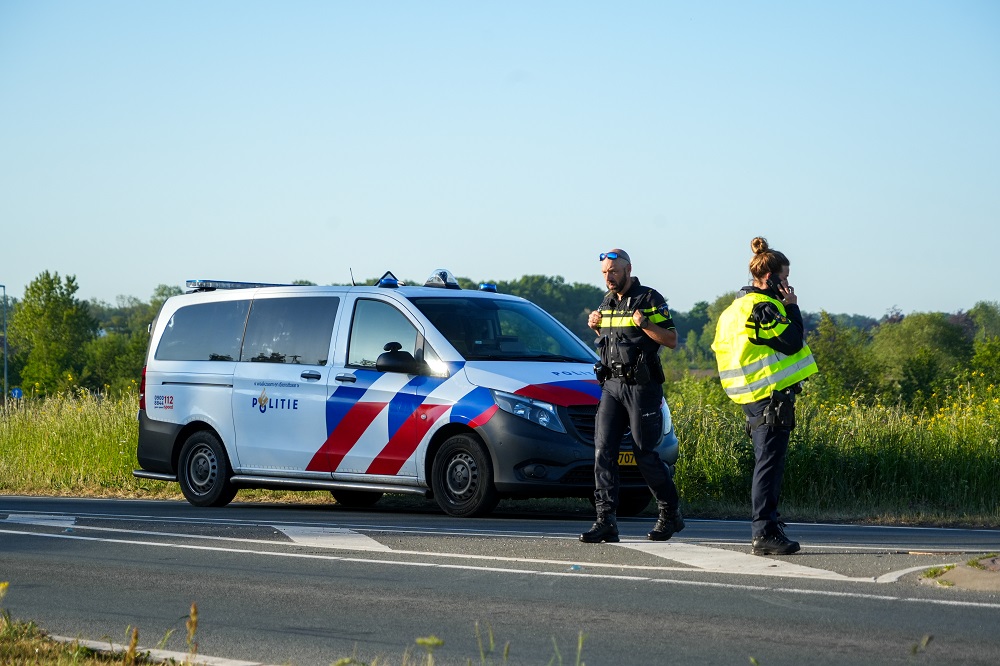 Motorrijder zwaargewond bij ongeval, traumahelikopter geland